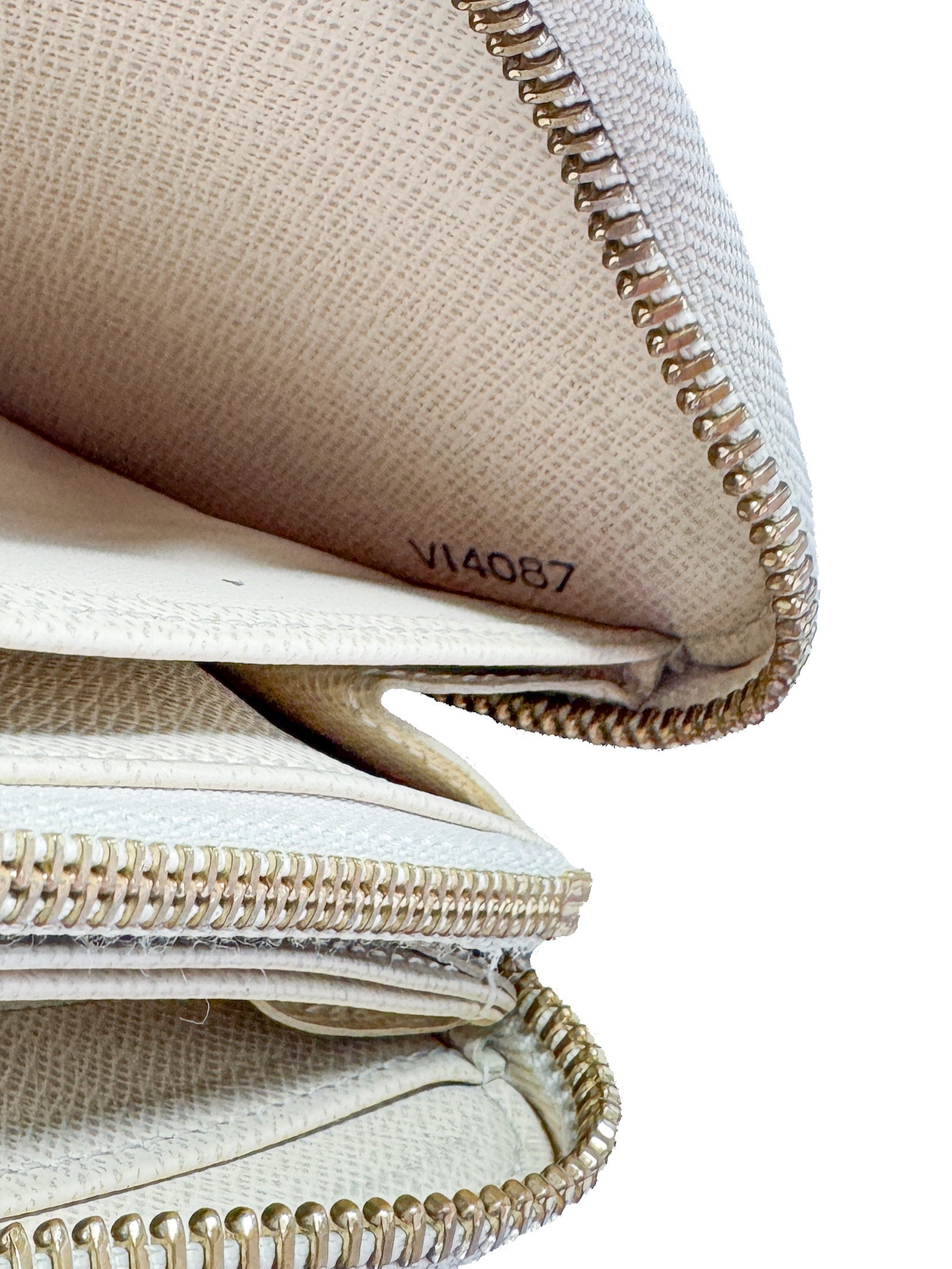 Louis Vuitton damier azur zippy wallet VI4087