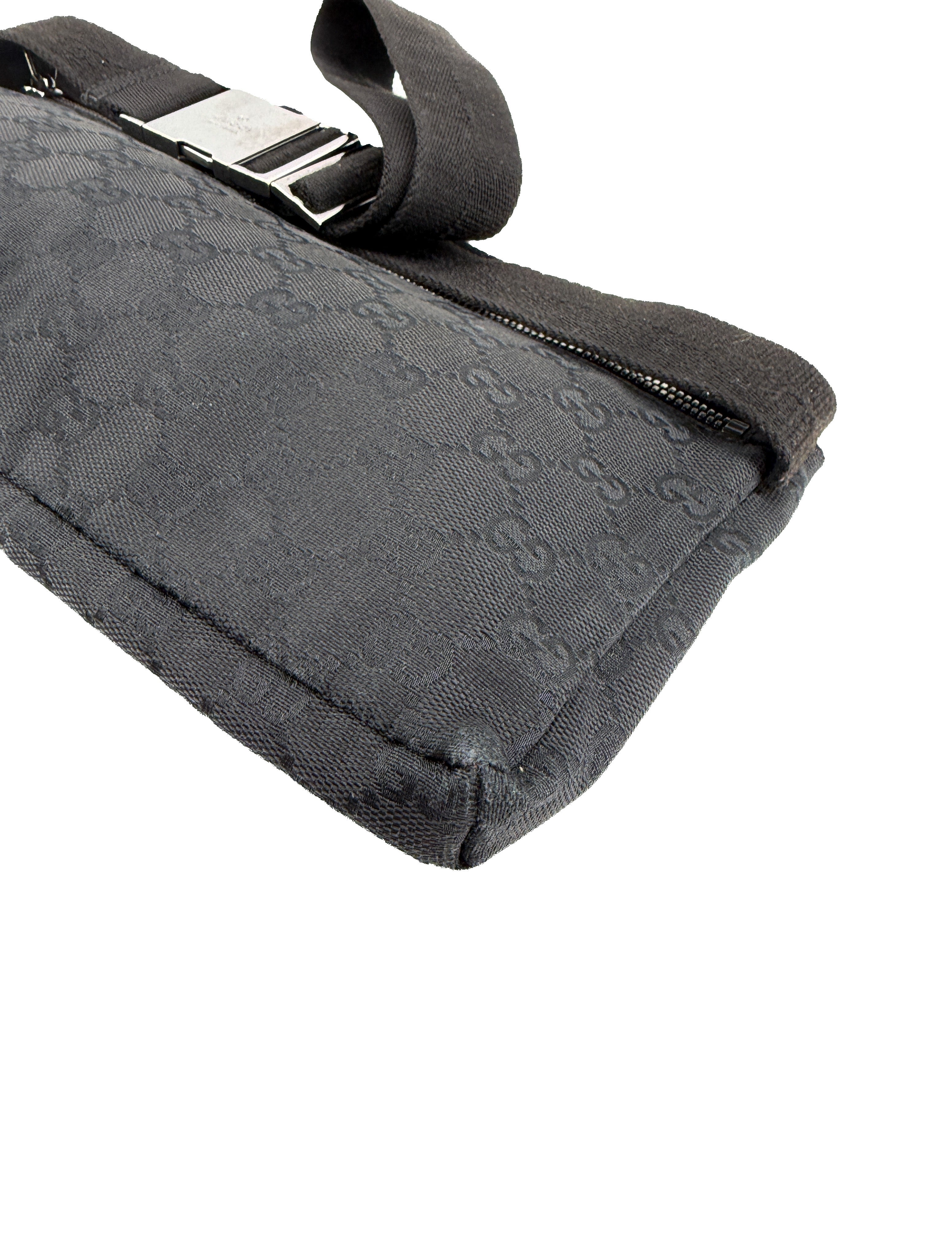 Gucci black signature vintage belt bag