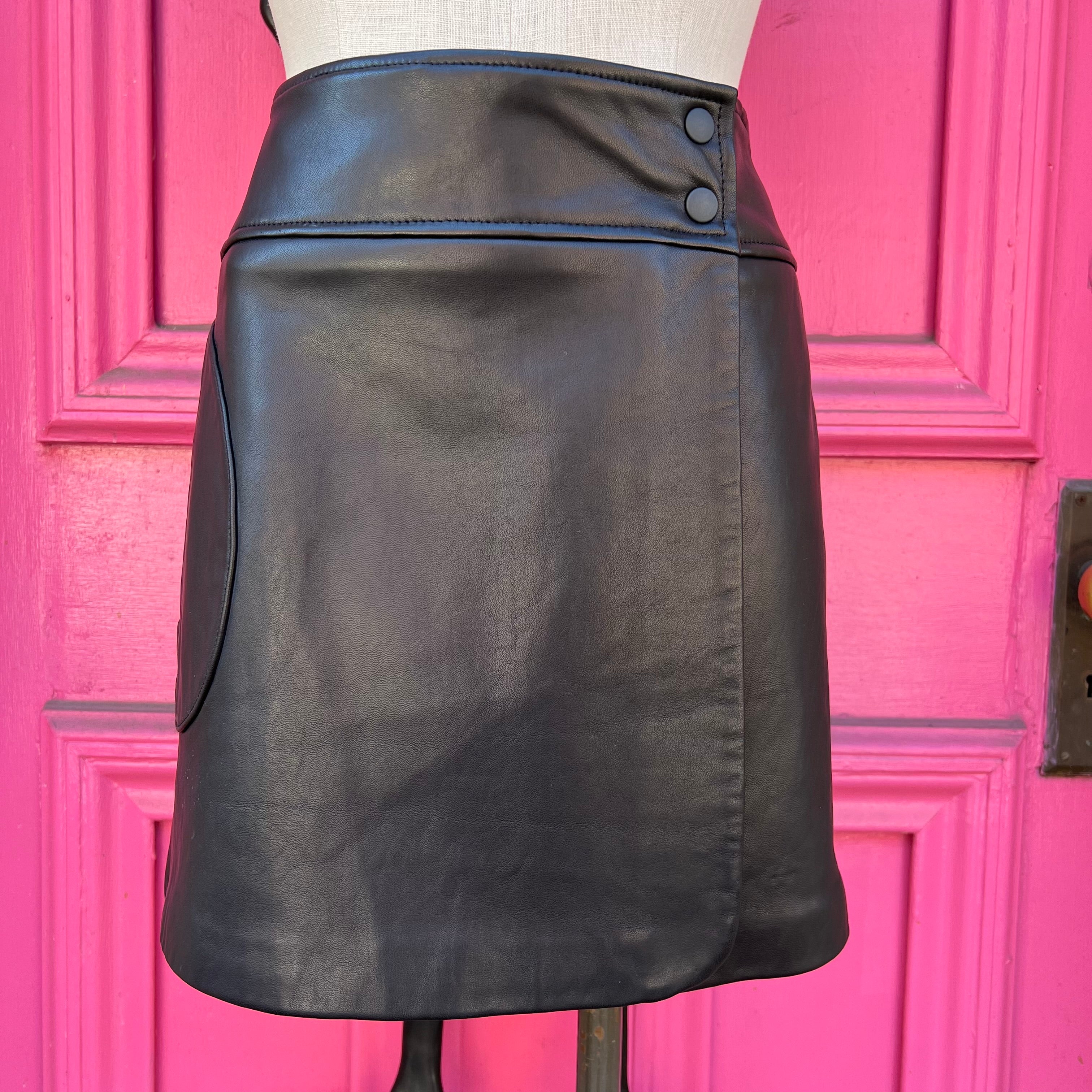 Theory black leather skirt size 12 NWT
