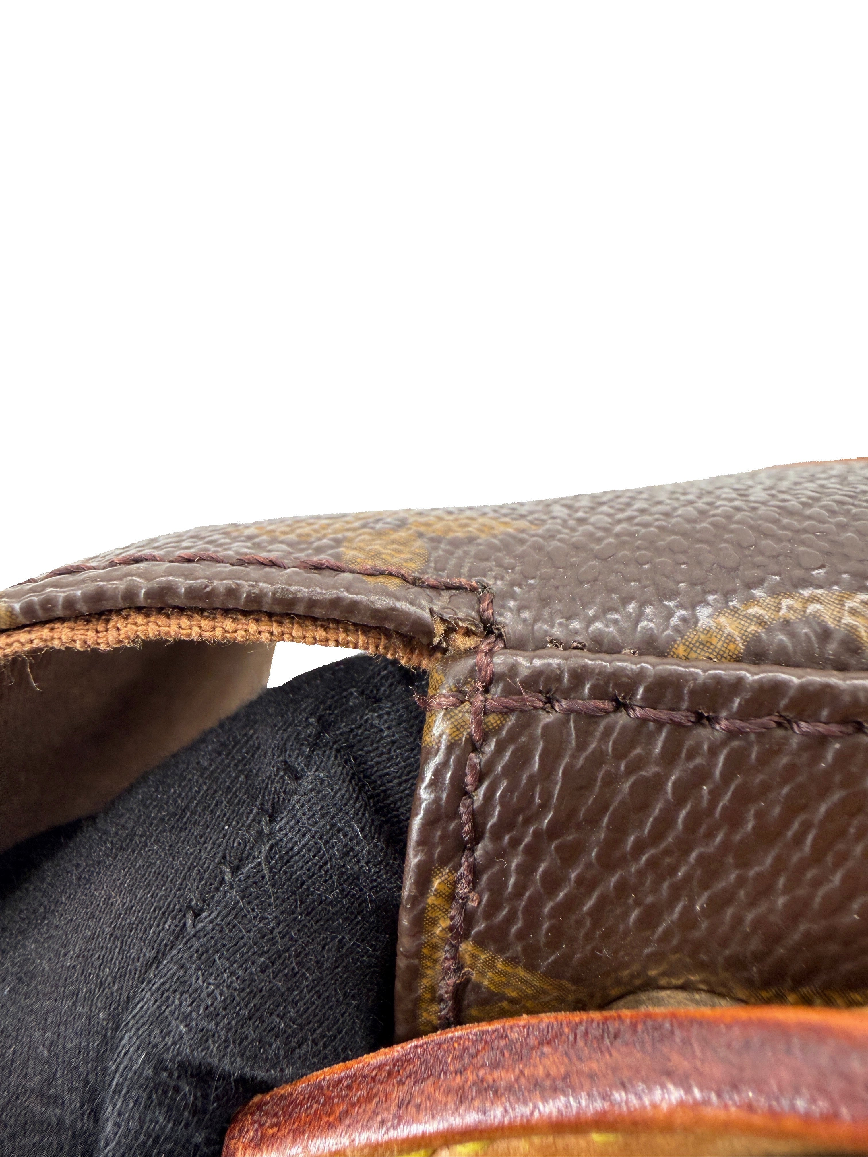 Louis Vuitton monogram Looping mini MI0082
