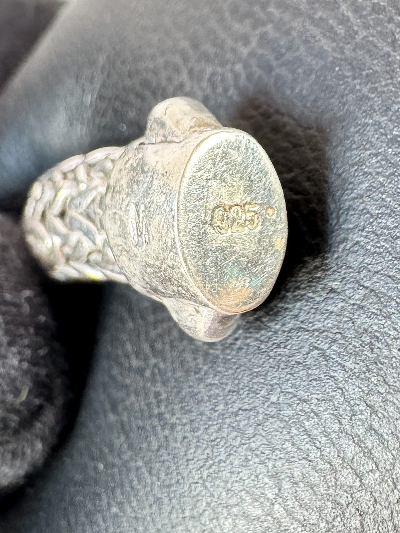 John Hardy sterling silver black sapphires Icon bracelet