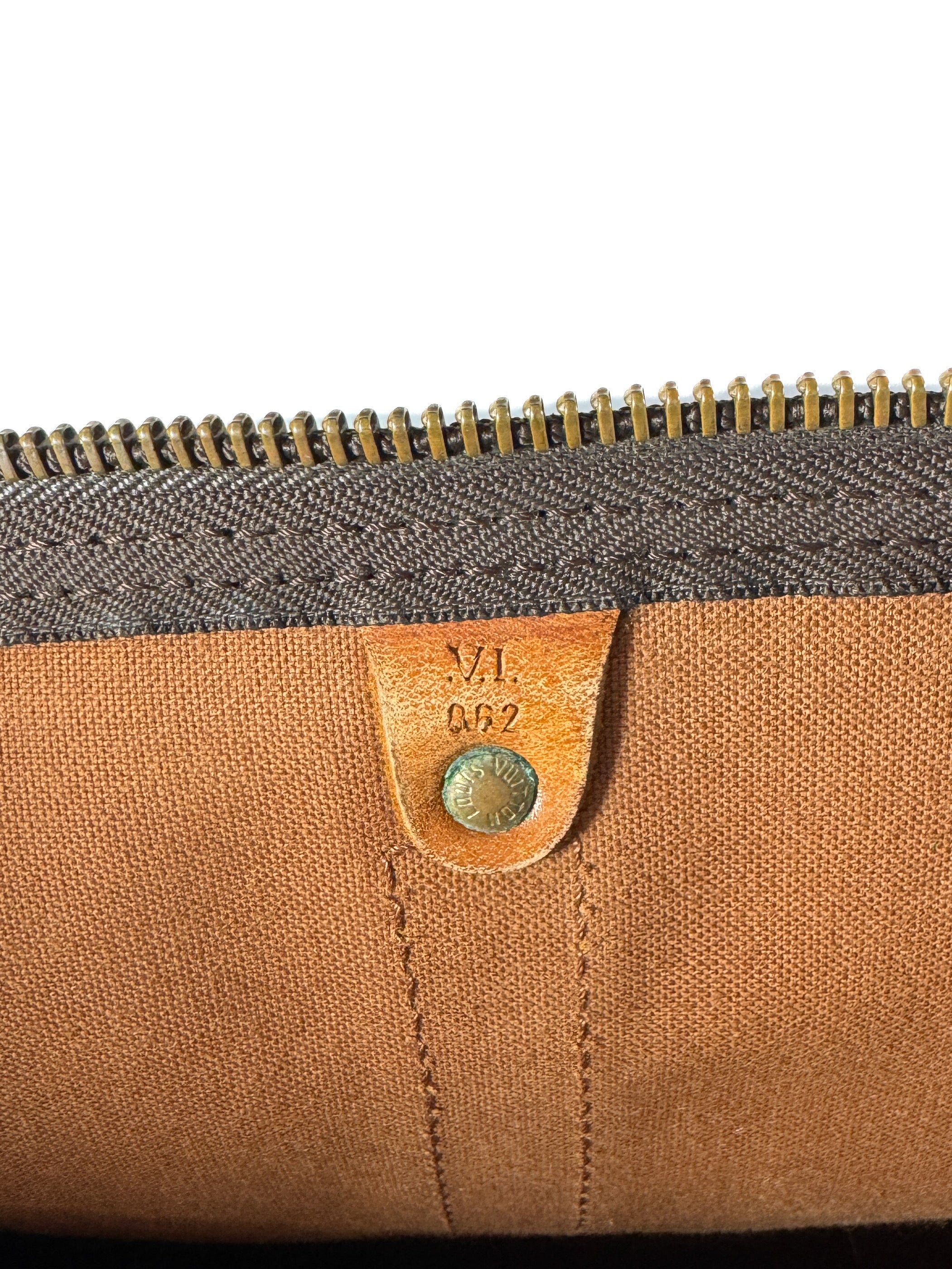 Louis Vuitton Monogram Keepall 50 VI862