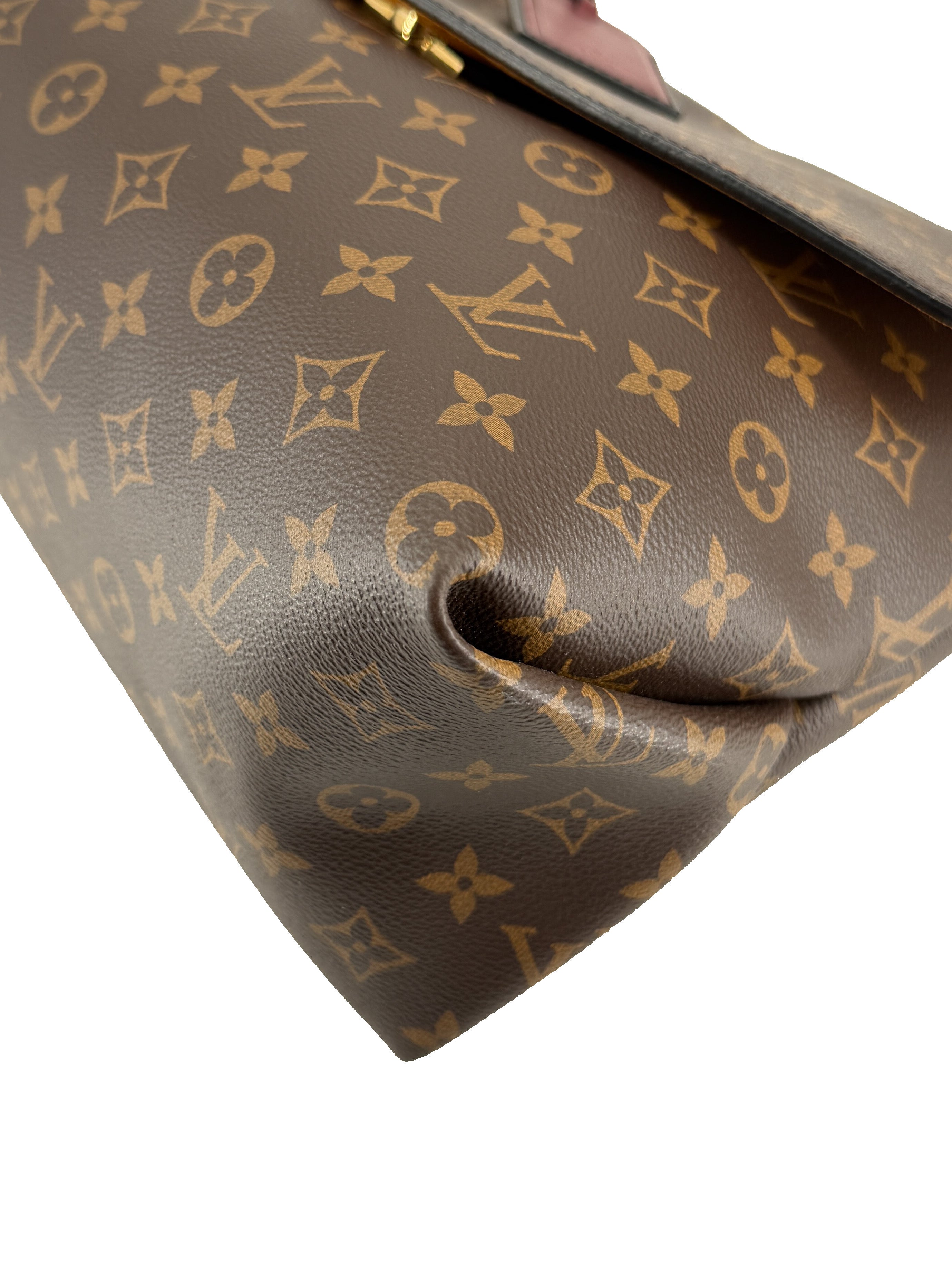 Louis Vuitton monogram Beaubourg MM DR3168