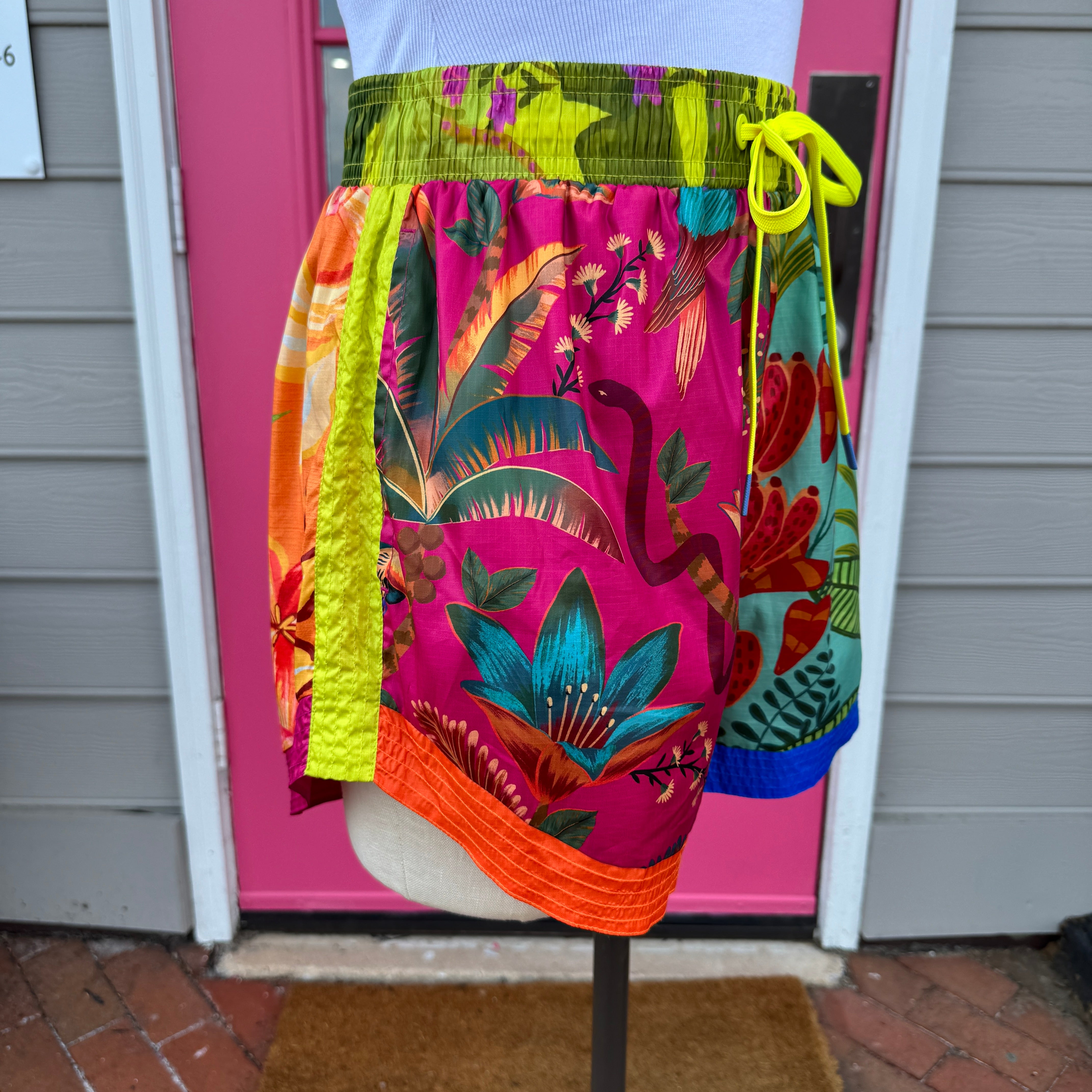 FARM RIO multicolor print nylon shorts size S