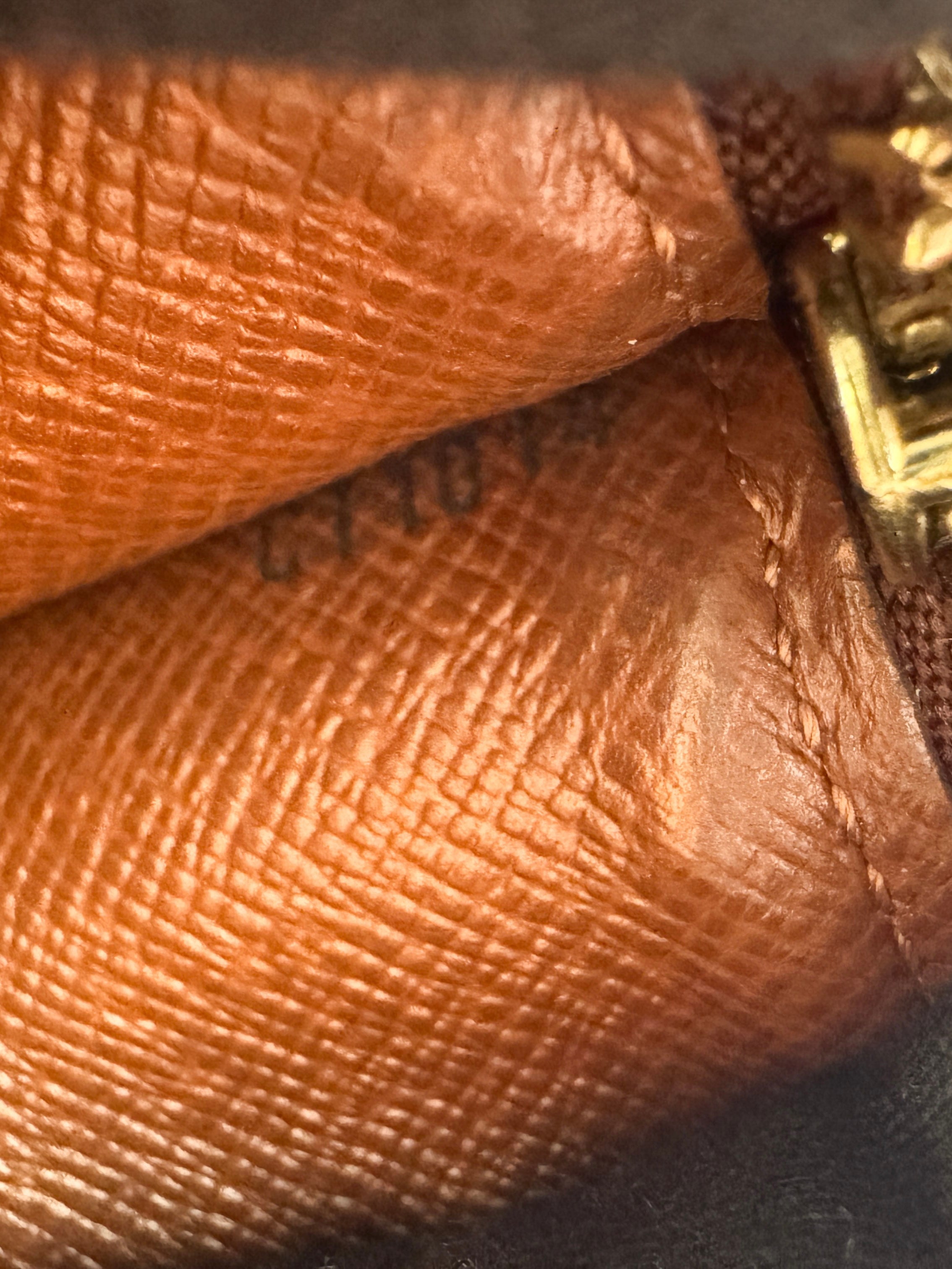 Louis Vuitton monogram Sarah wallet CT1014