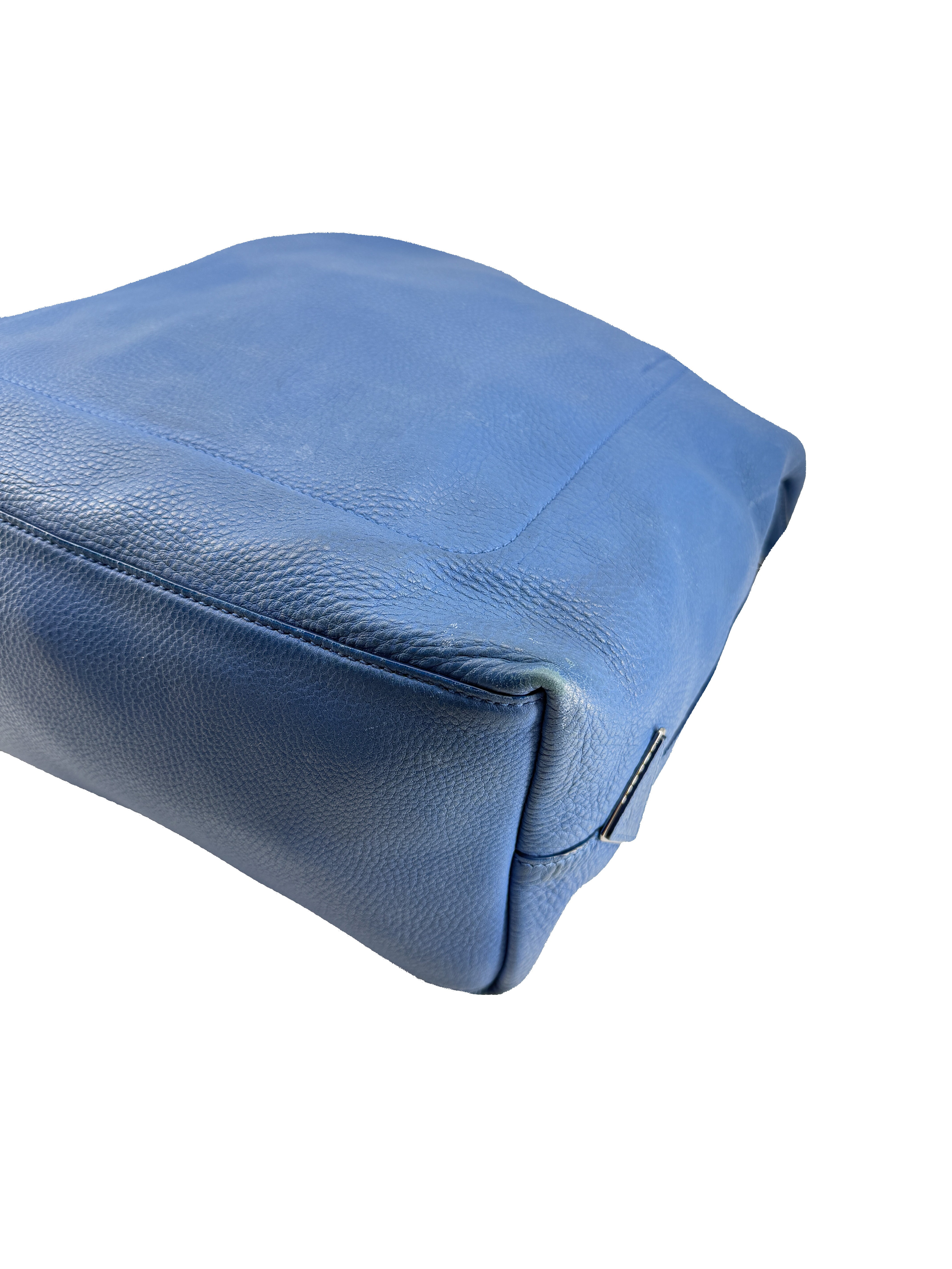 Prada blue leather slouchy Shopper tote 31