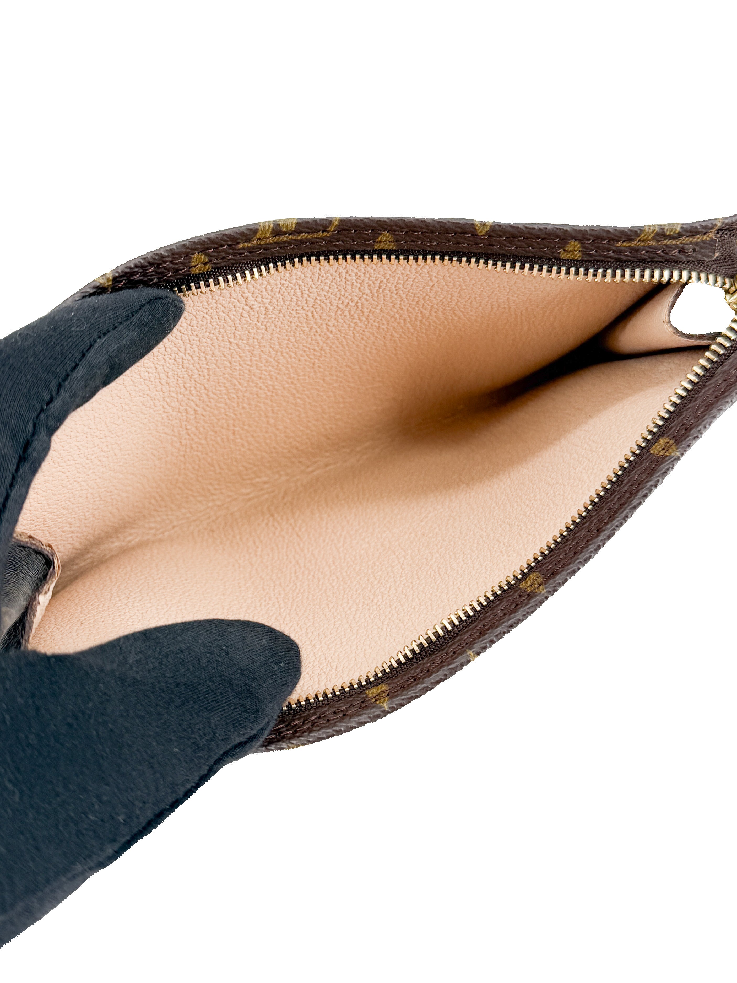 Louis Vuitton monogram bucket pouch AR0011