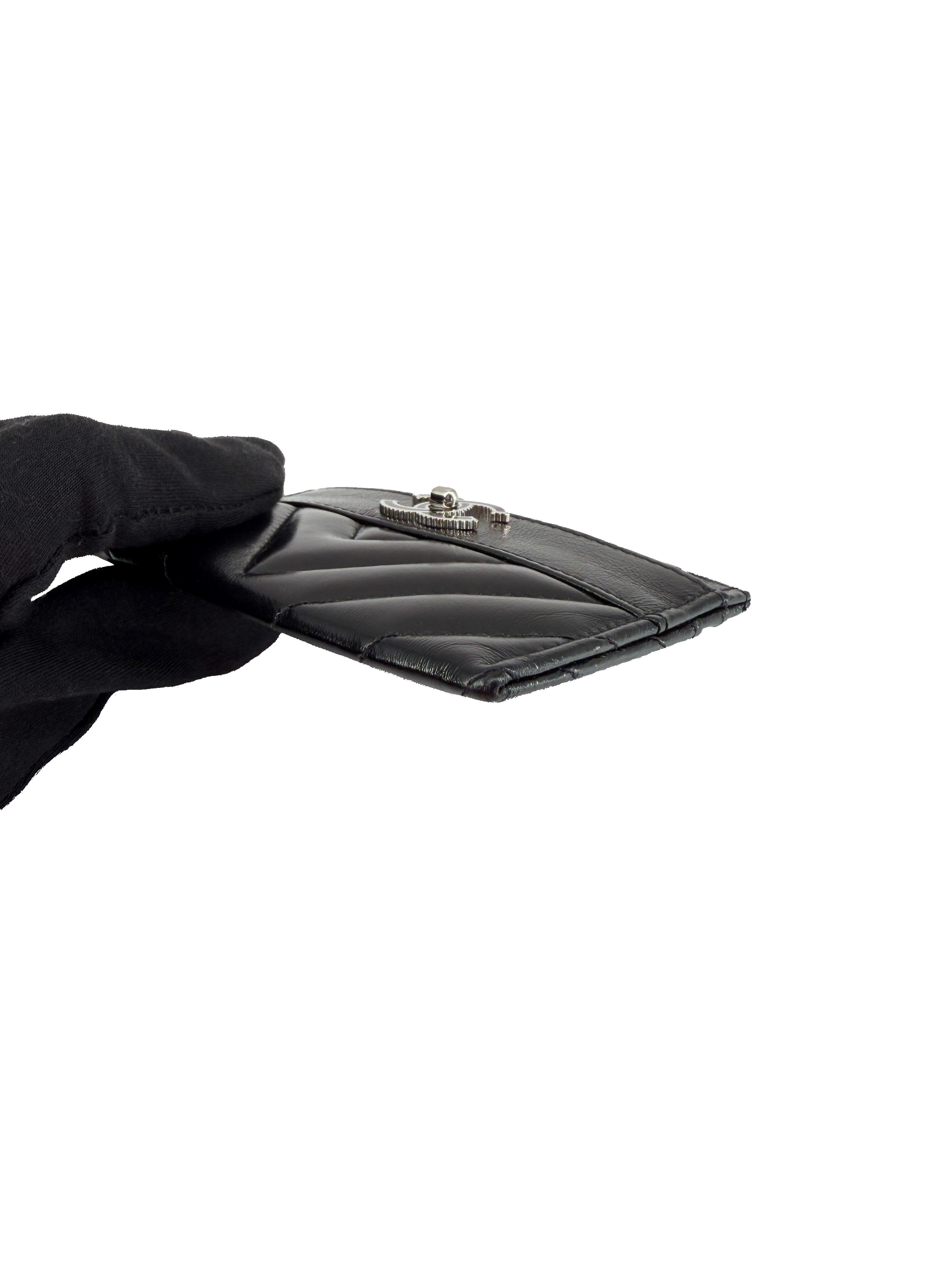 Chanel glazed leather CC turnlock card case 29405852