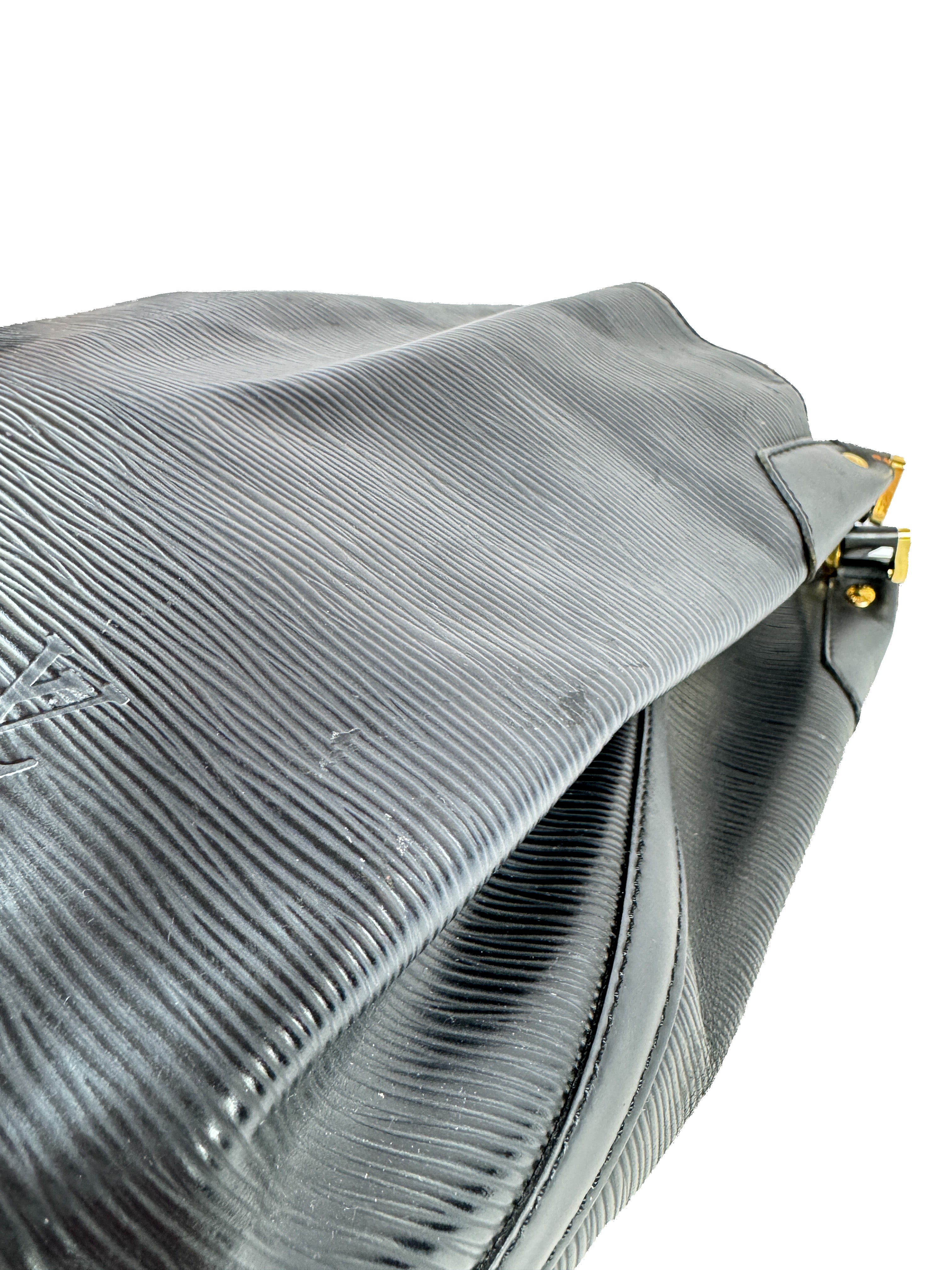 Louis Vuitton black Epi Mandala MM FL0065