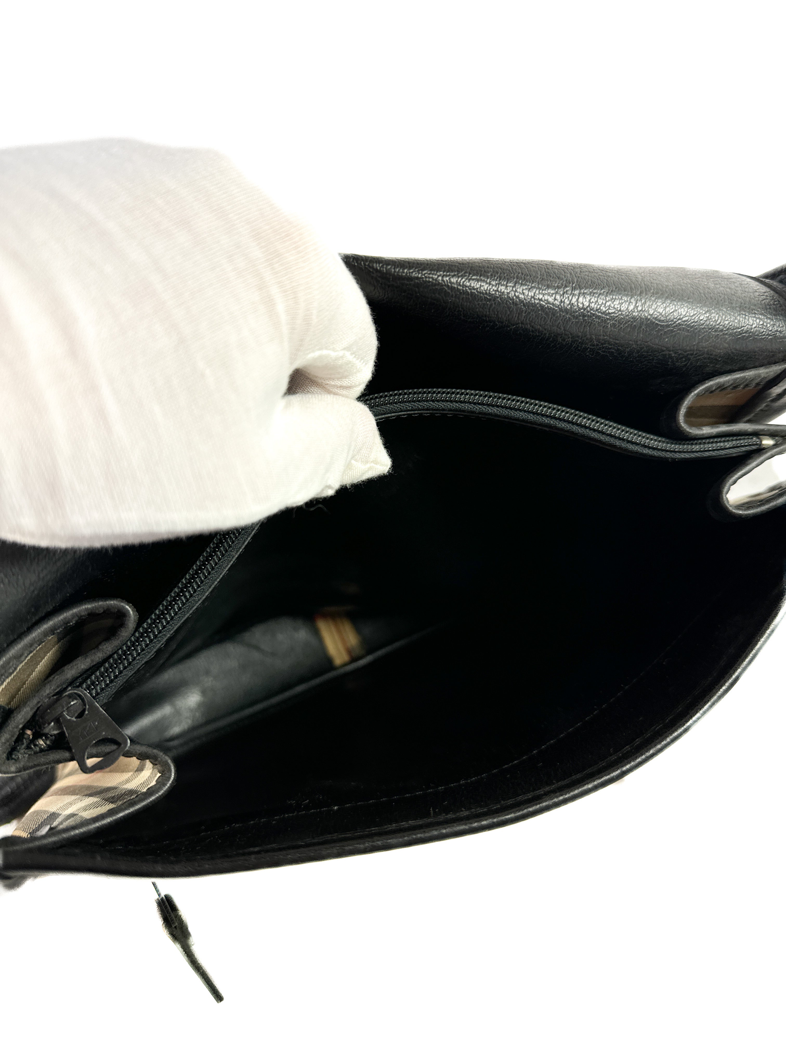 Burberrys vintage check messenger bag