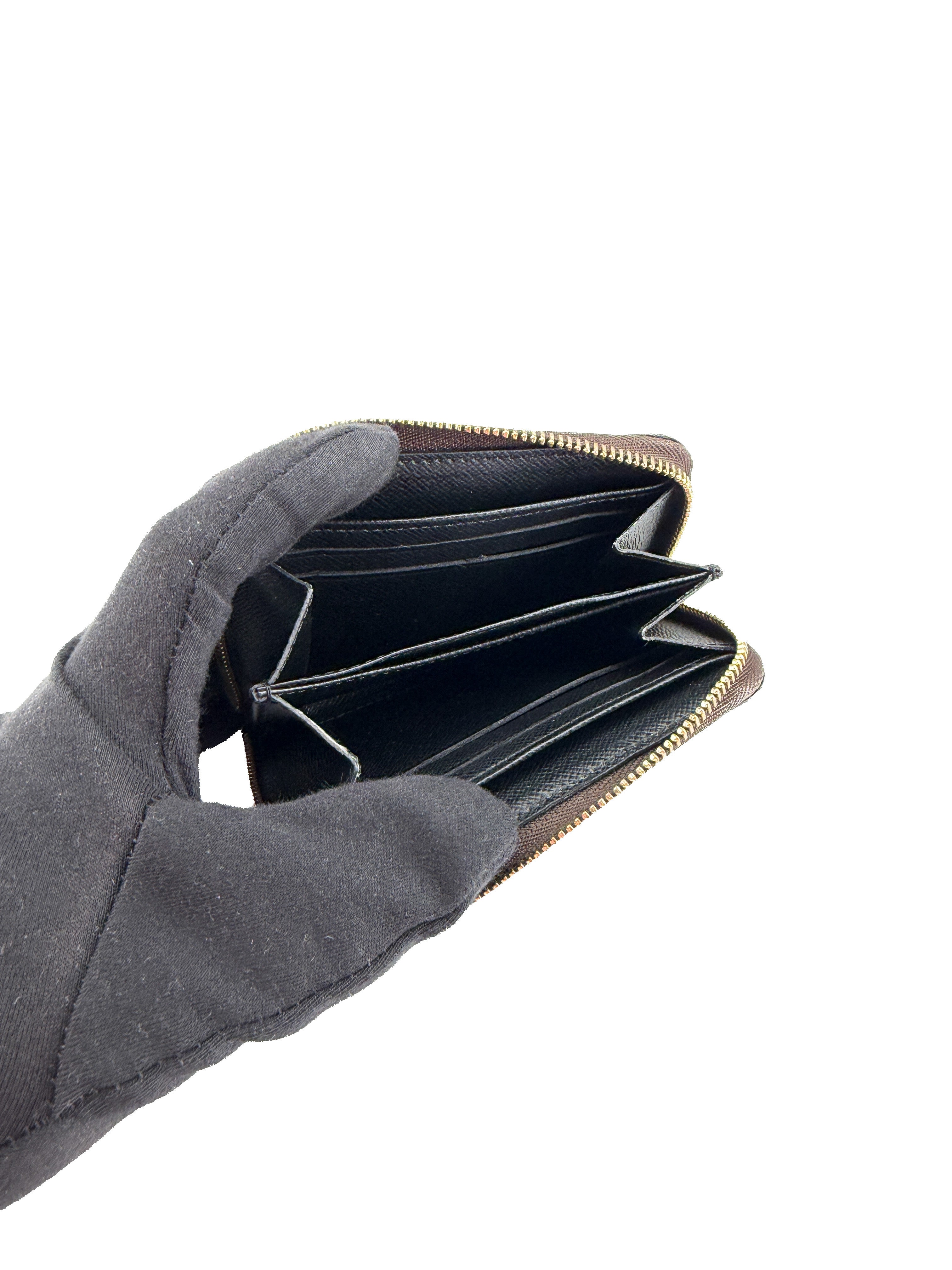 Louis Vuitton brown giant monogram zippy coin case