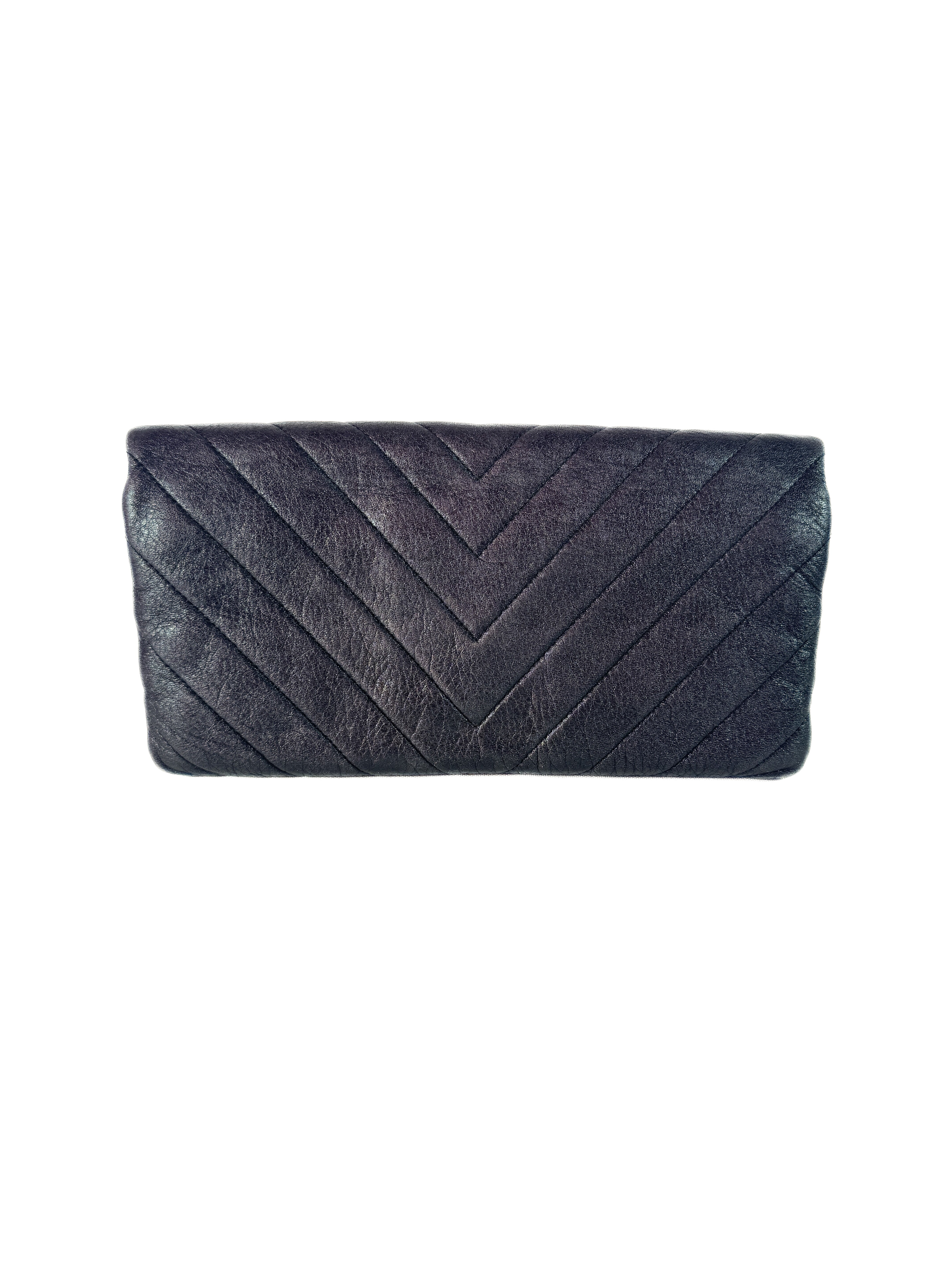 Chanel pewter chevron CC beauty clutch 21254464