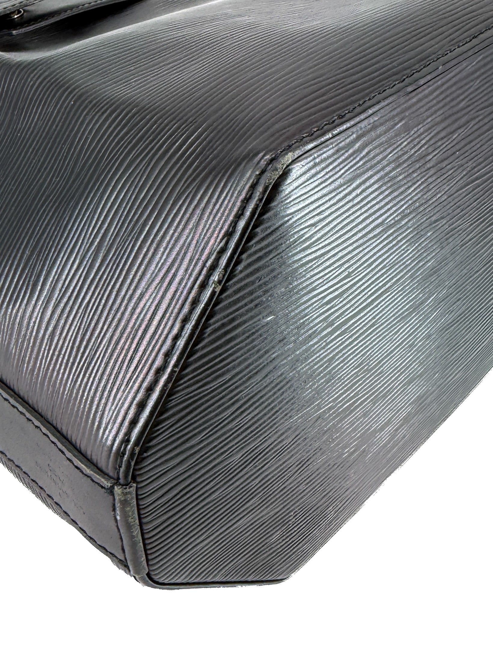 Louis Vuitton black epi Sac D'Epaule PM VI1918