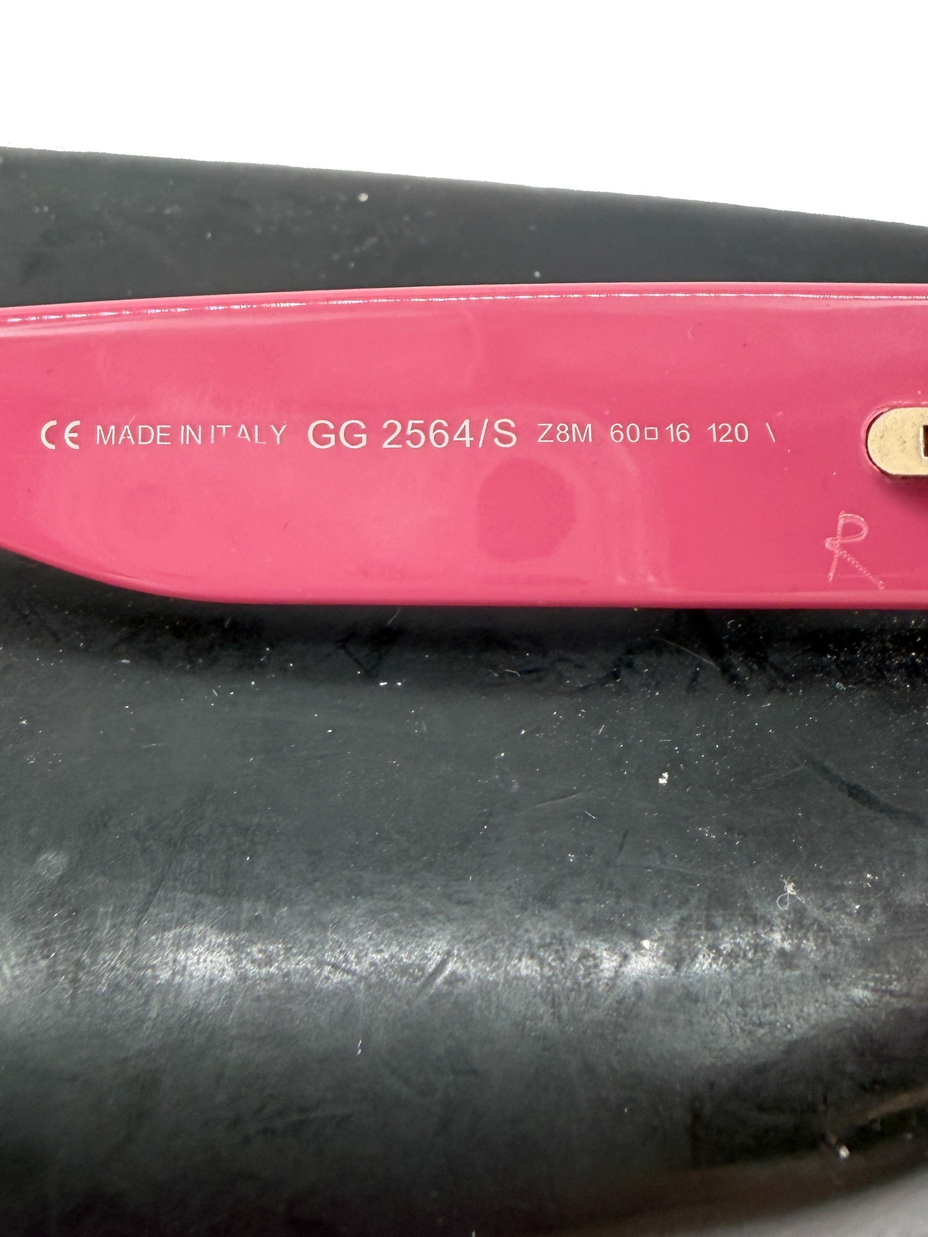 Gucci pink vintage sunglasses GG2564/S *case*