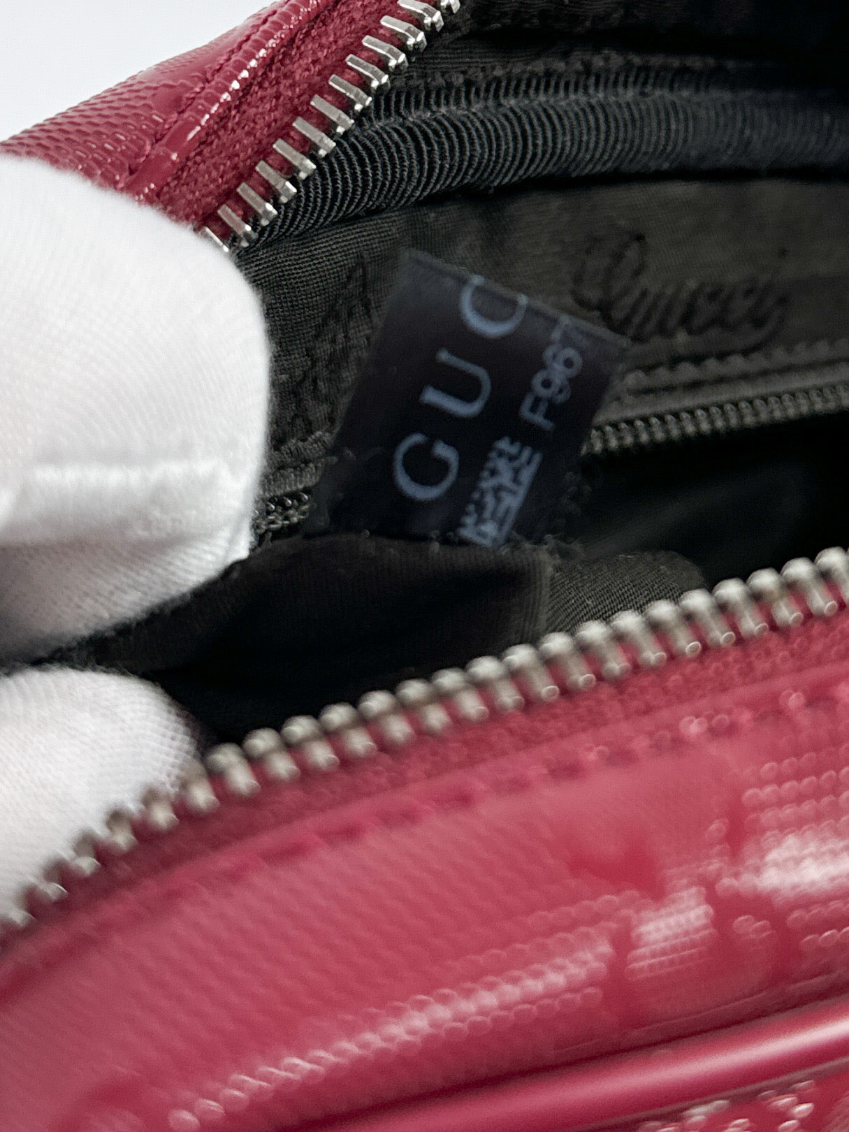 Gucci GG Imprime raspberry signature crossbody 457891