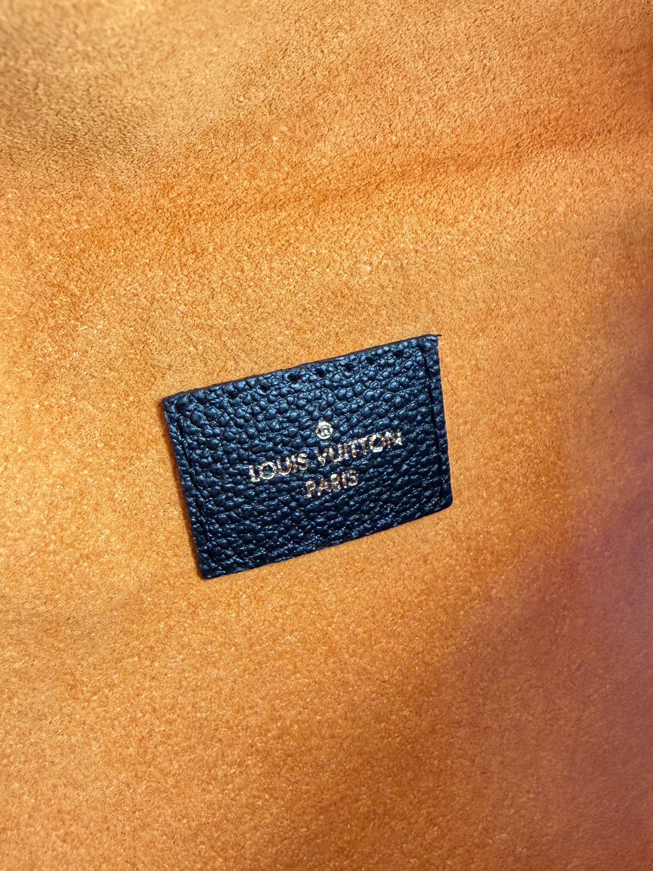 Louis Vuitton black Bumbag Empreinte Leather Crossbody Bag SD3149