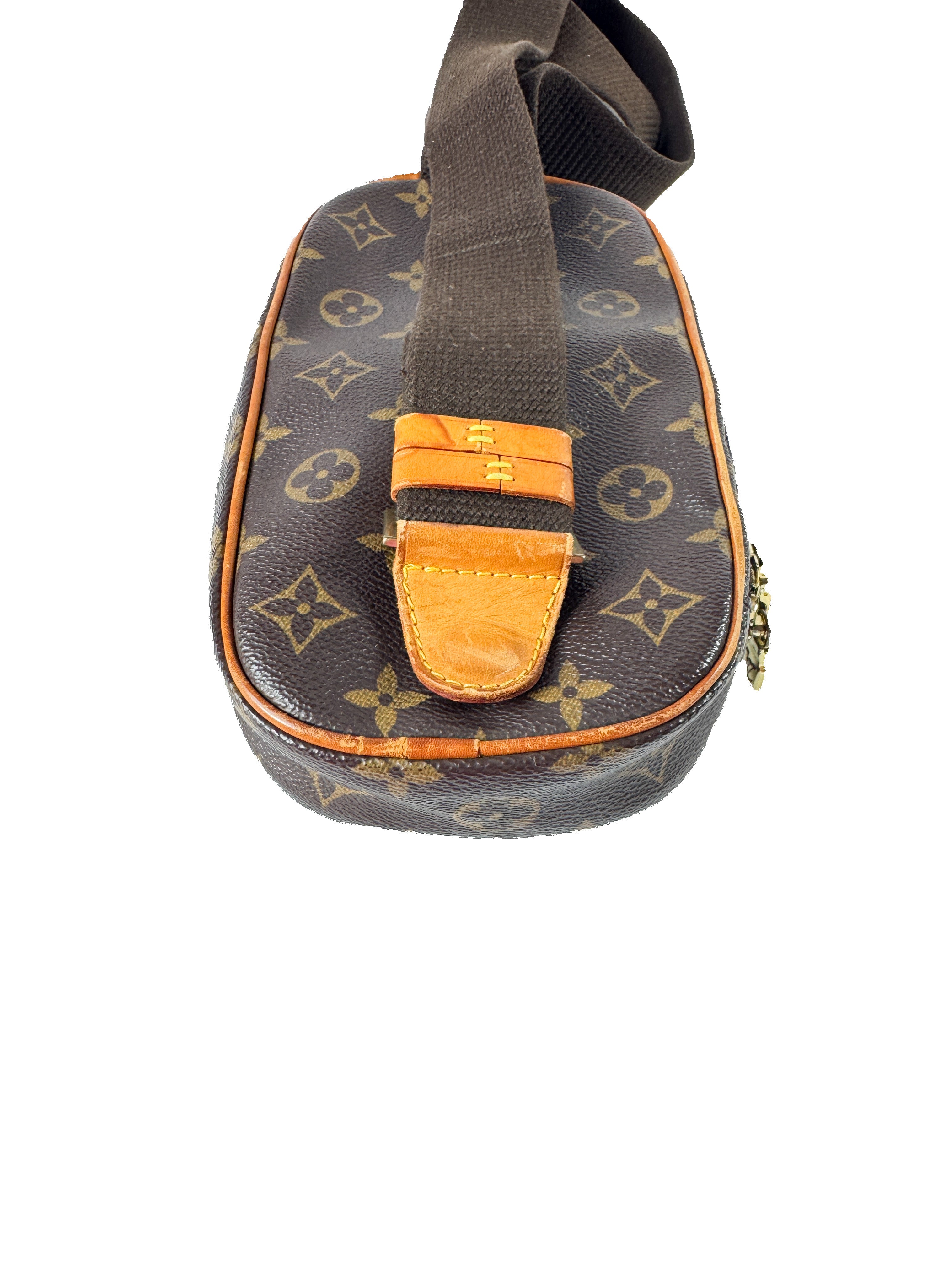 Louis Vuitton monogram Pochette Gange CA0014