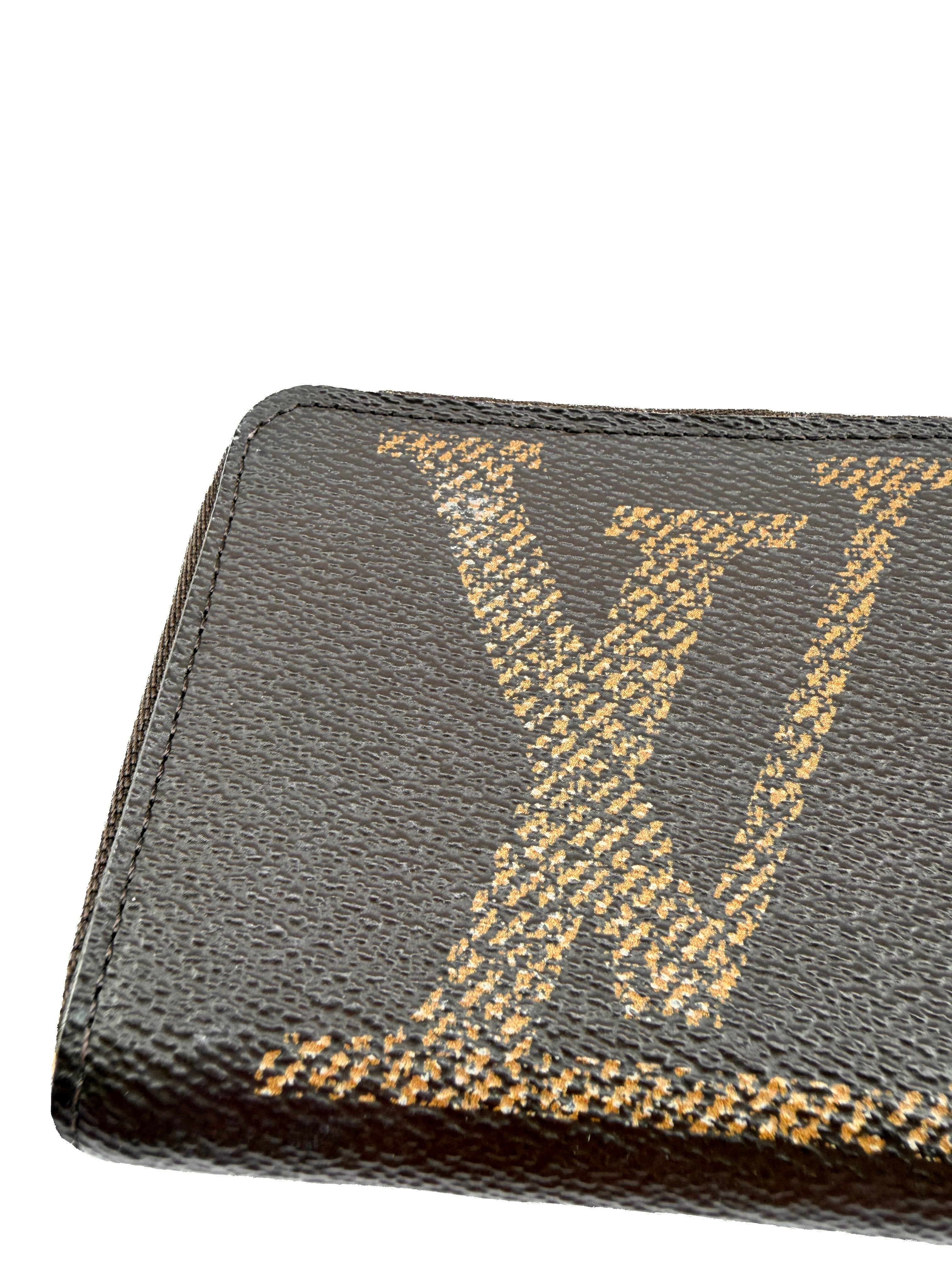 Louis Vuitton brown giant monogram zippy coin case
