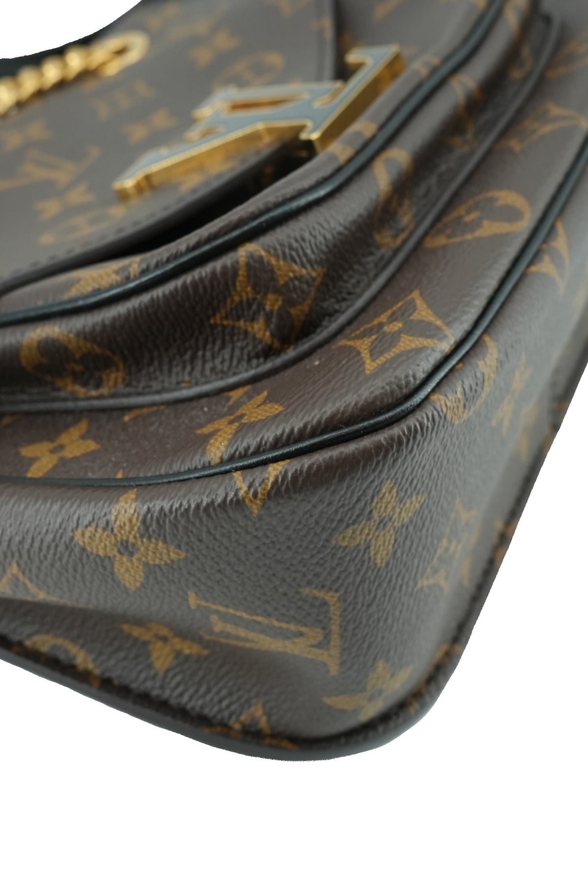 Louis Vuitton monogram Passy chain shoulder bag NFC