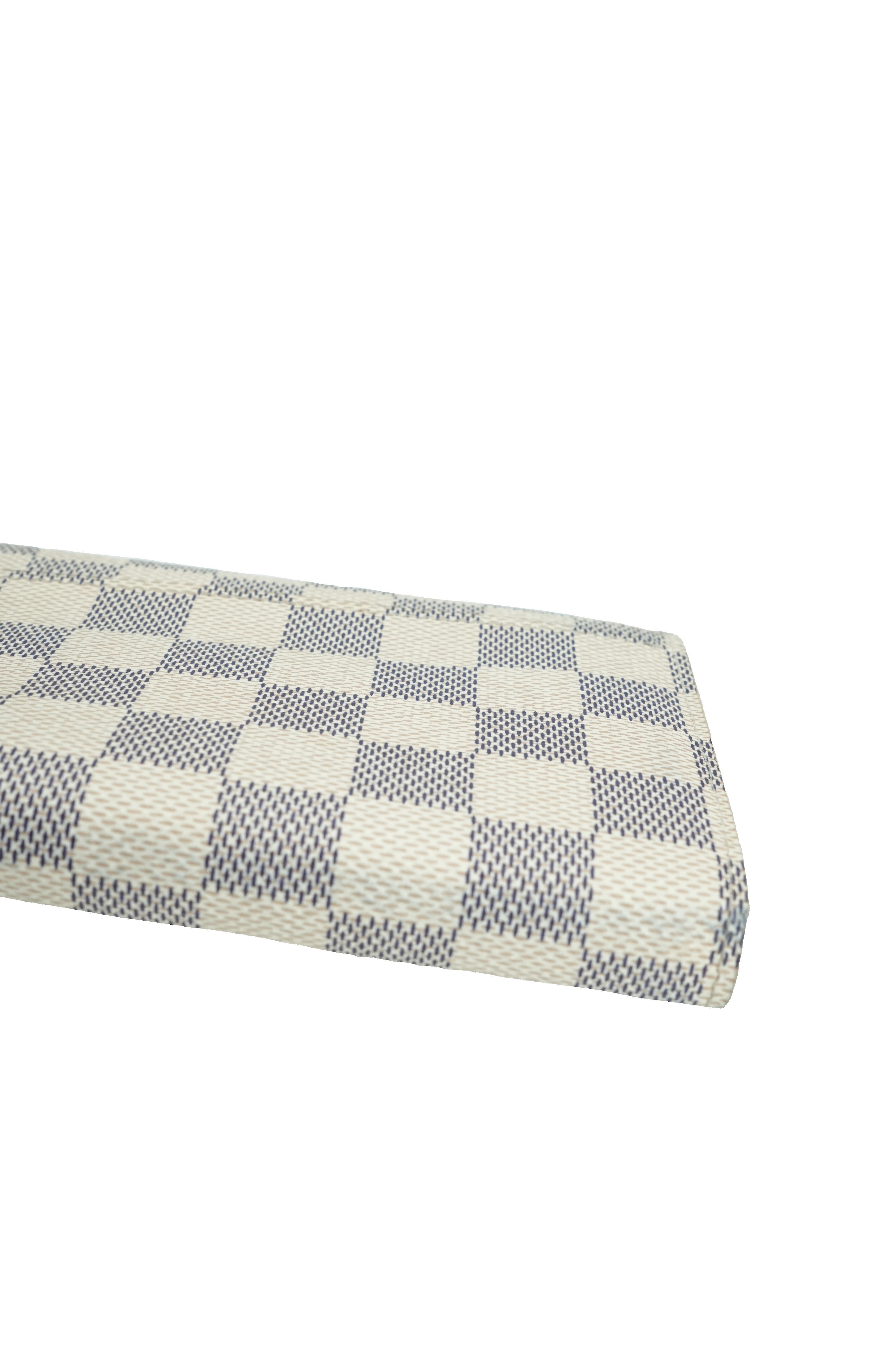 Louis Vuitton damier azur Sarah wallet NFC