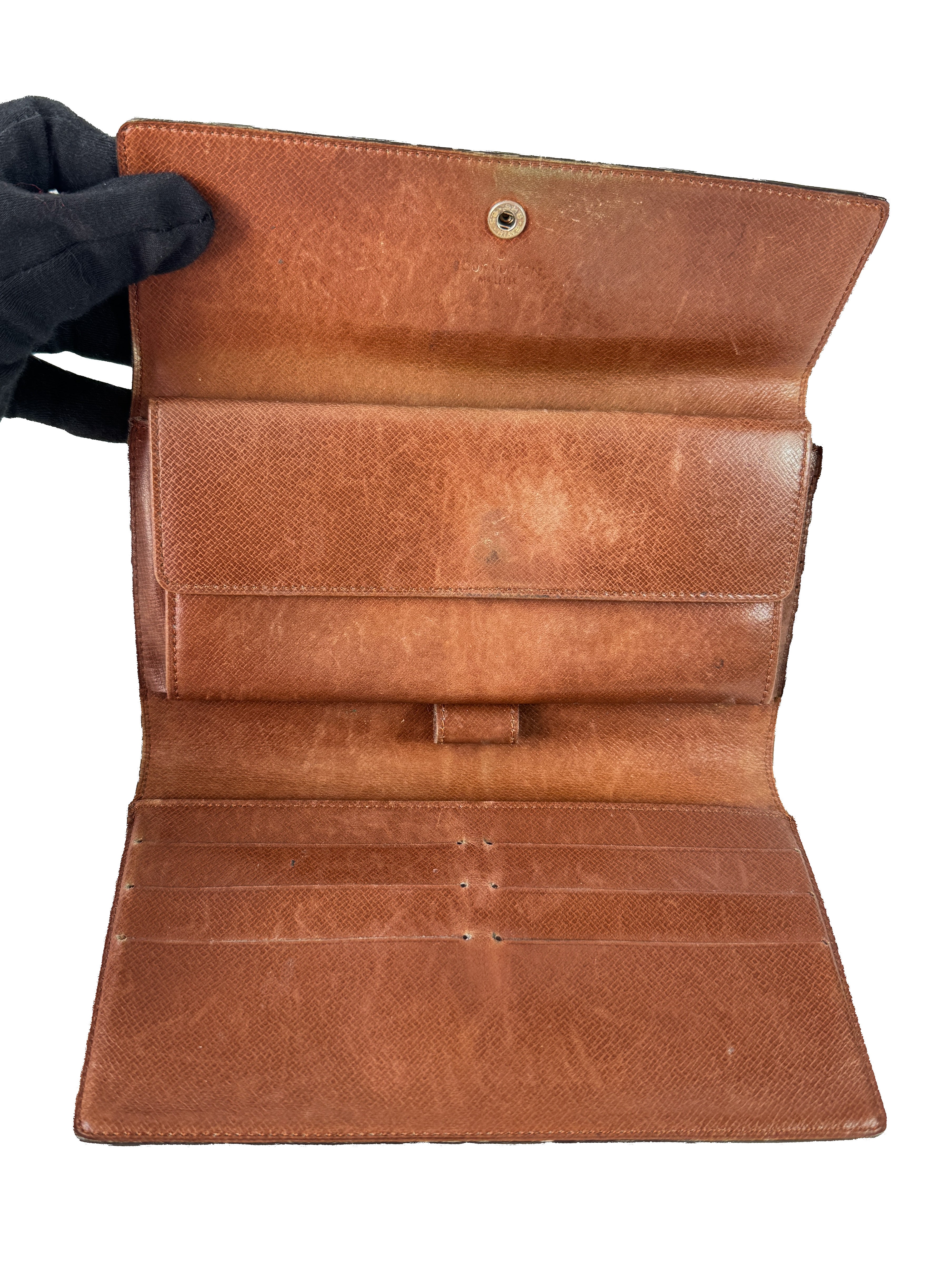 Louis Vuitton monogram vintage Porte Tressor International wallet. *as is*