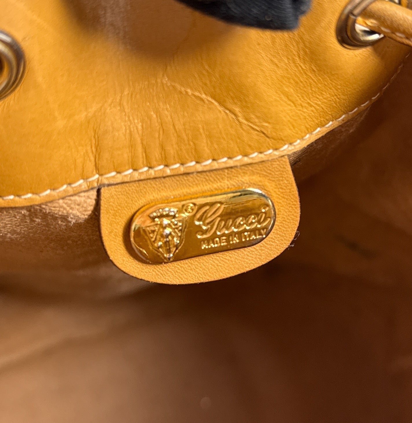 Gucci cream/brown micro GG drawstring bucket bag 001-115-4793