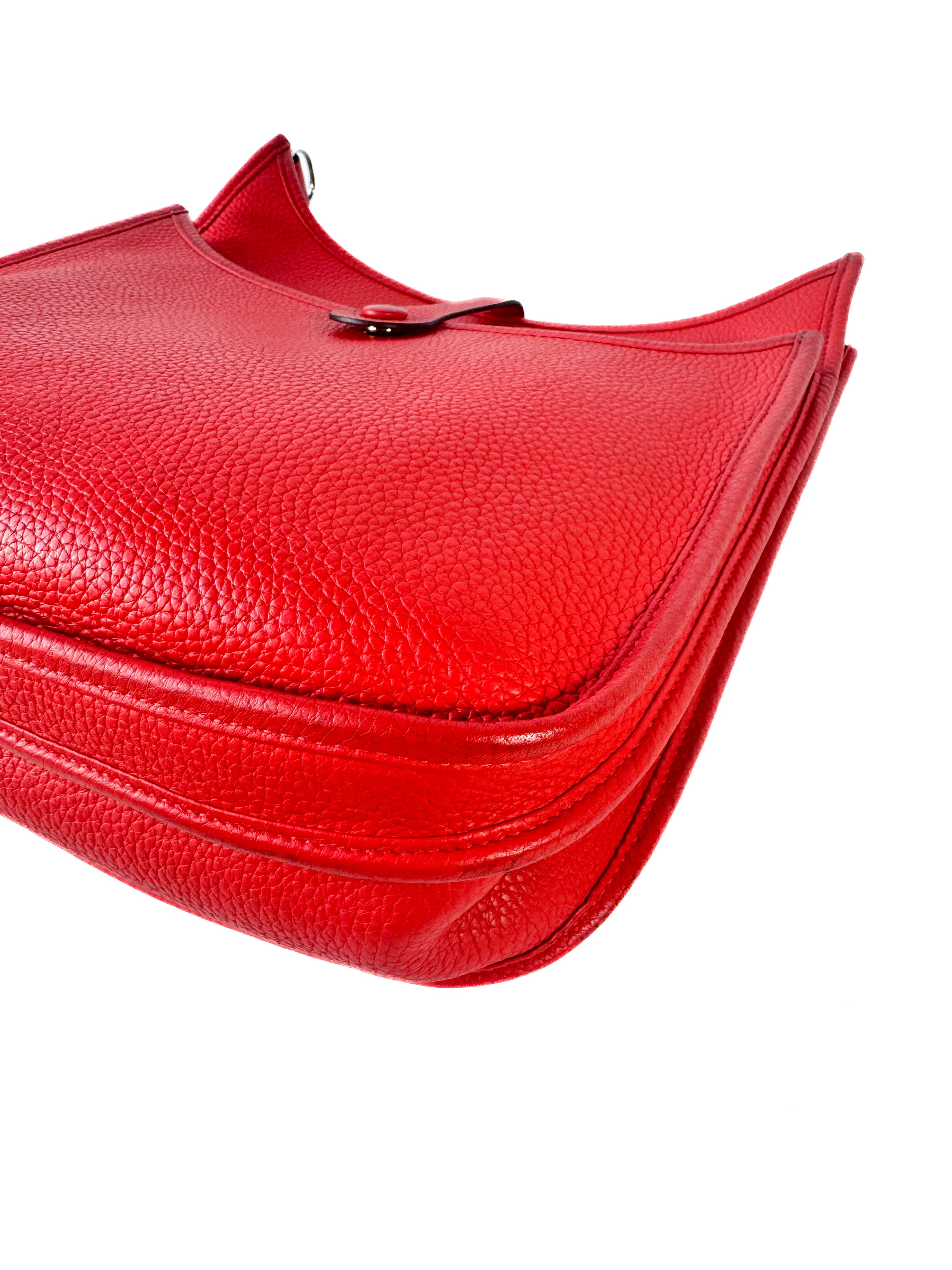 Hermès red leather Evelyne PM (T)