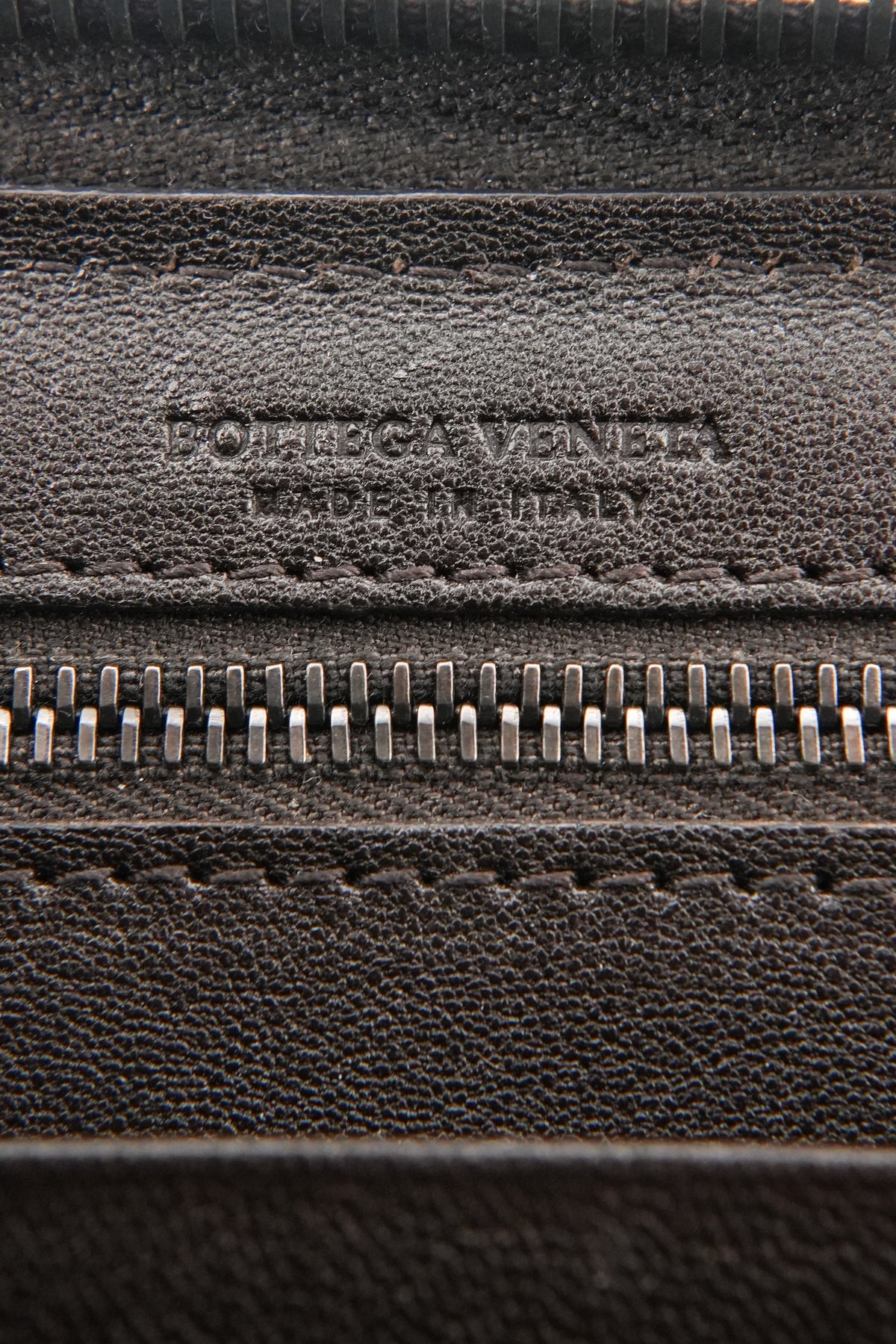 Bottega Veneta brown Intreciatto zip around wallet B07365684U
