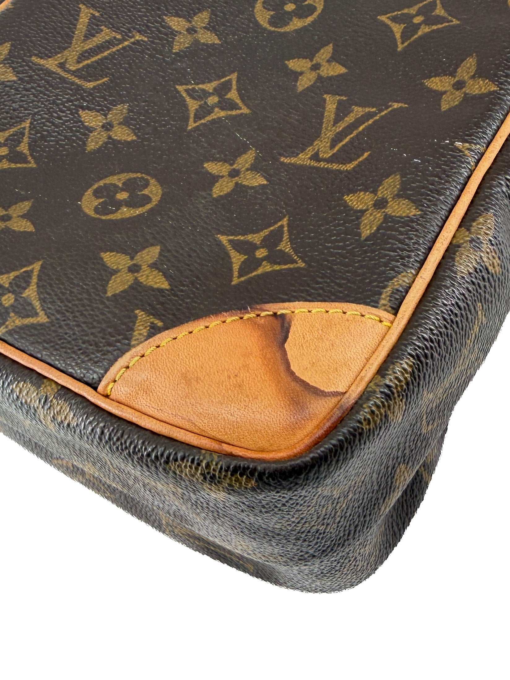 Louis Vuitton monogram Amazon TH0032