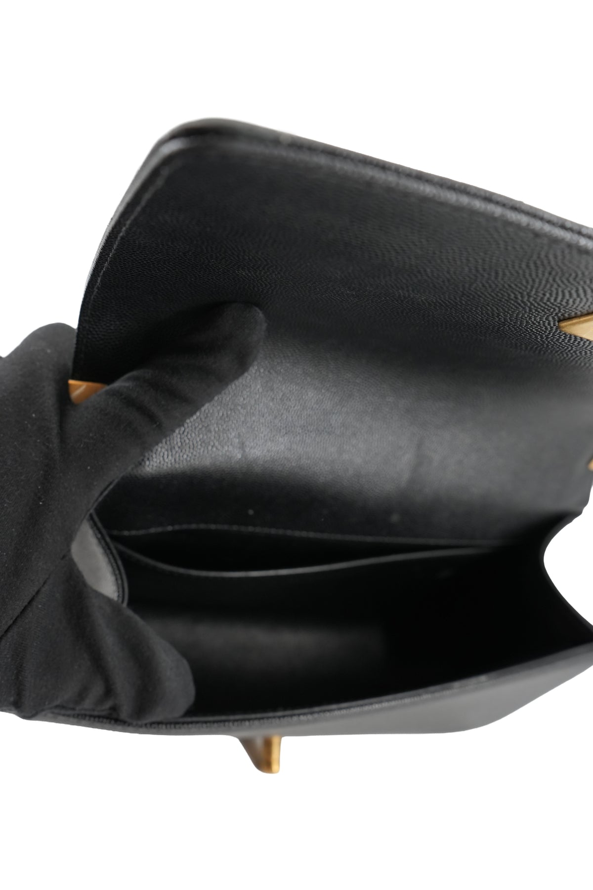 Chanel black caviar Boy bag GPU8KPG9