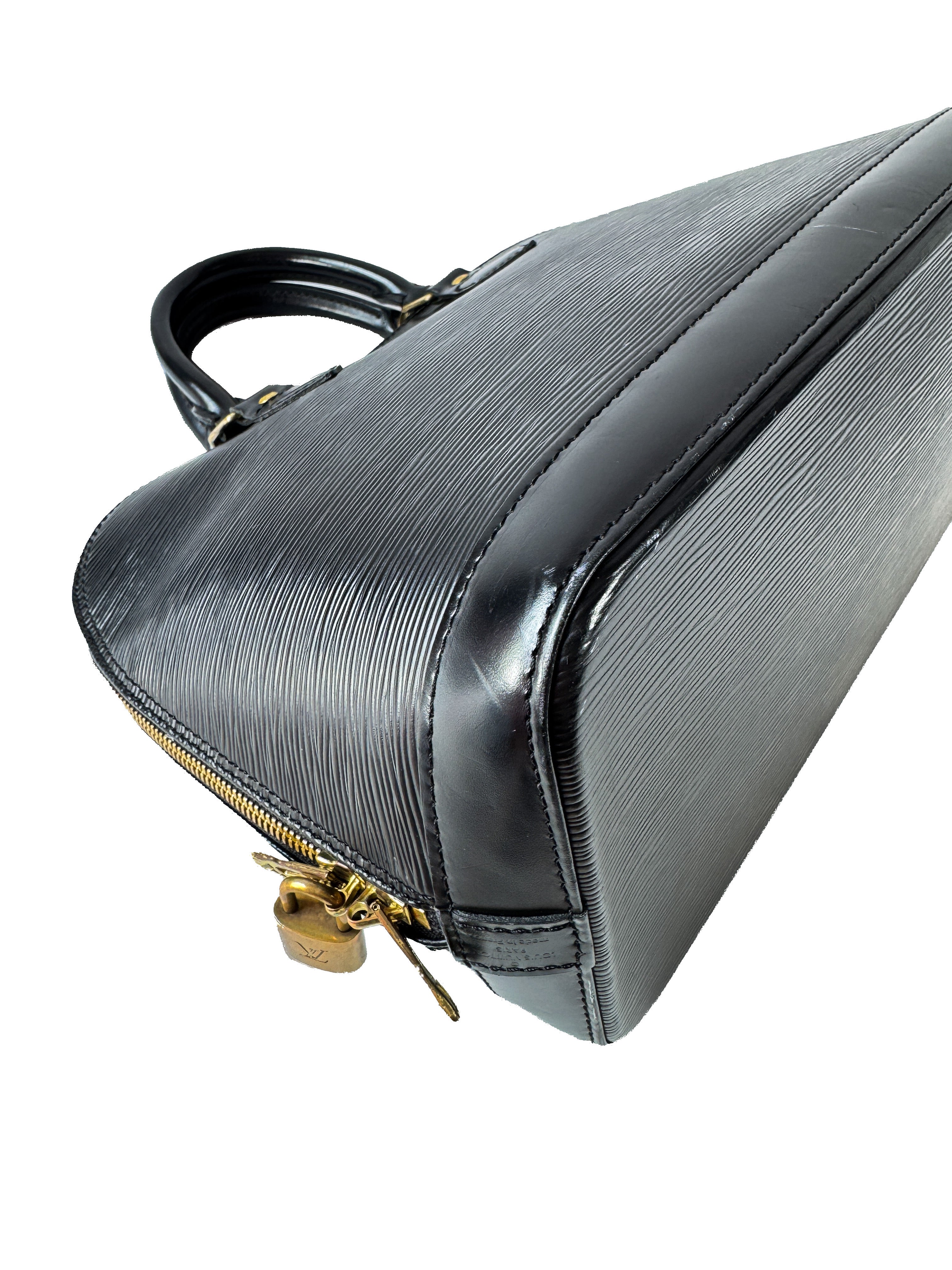 Louis Vuitton black leather Epi Alma FL1002