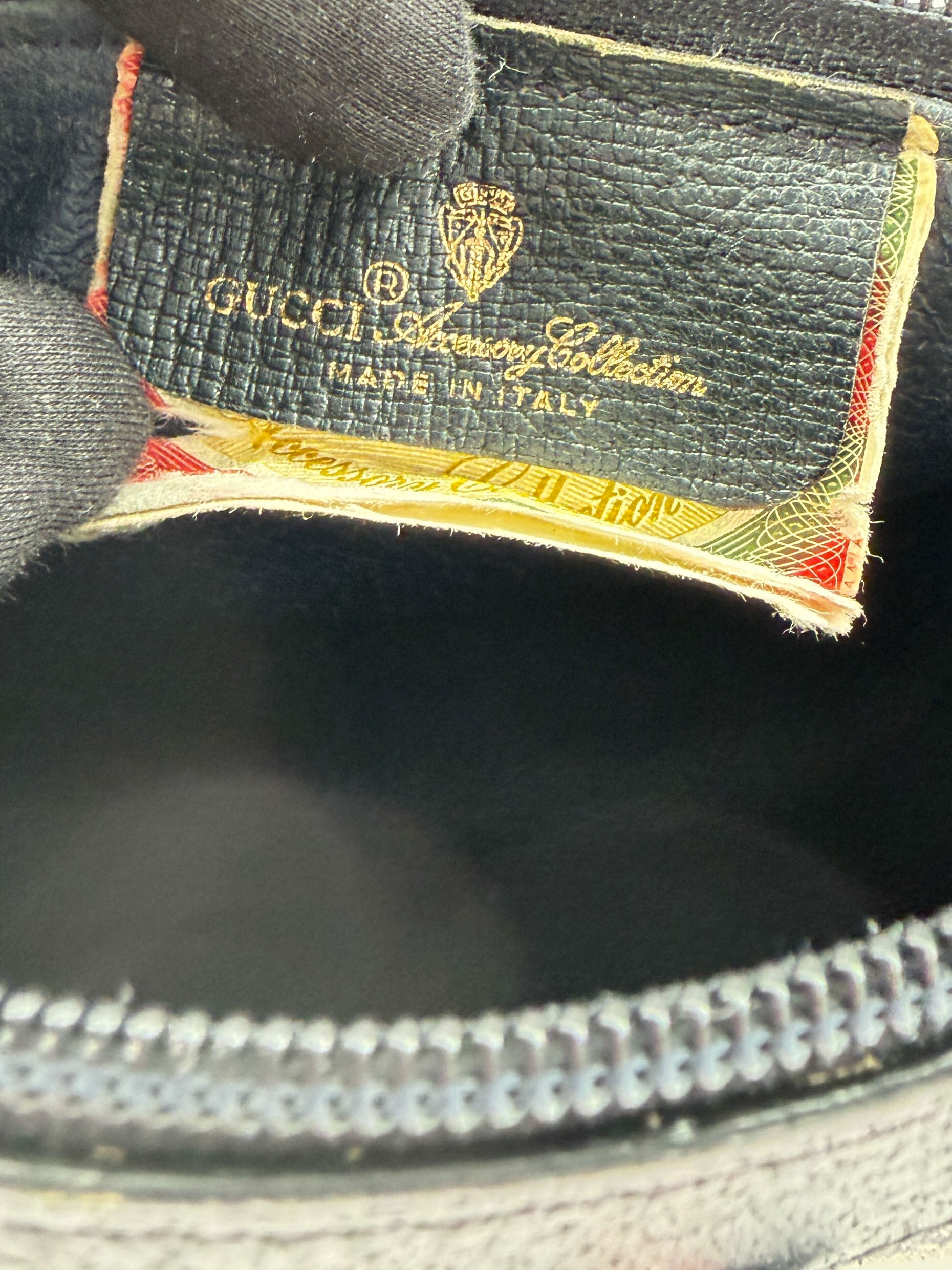 Gucci navy Sherry line crossbody 89-02-018