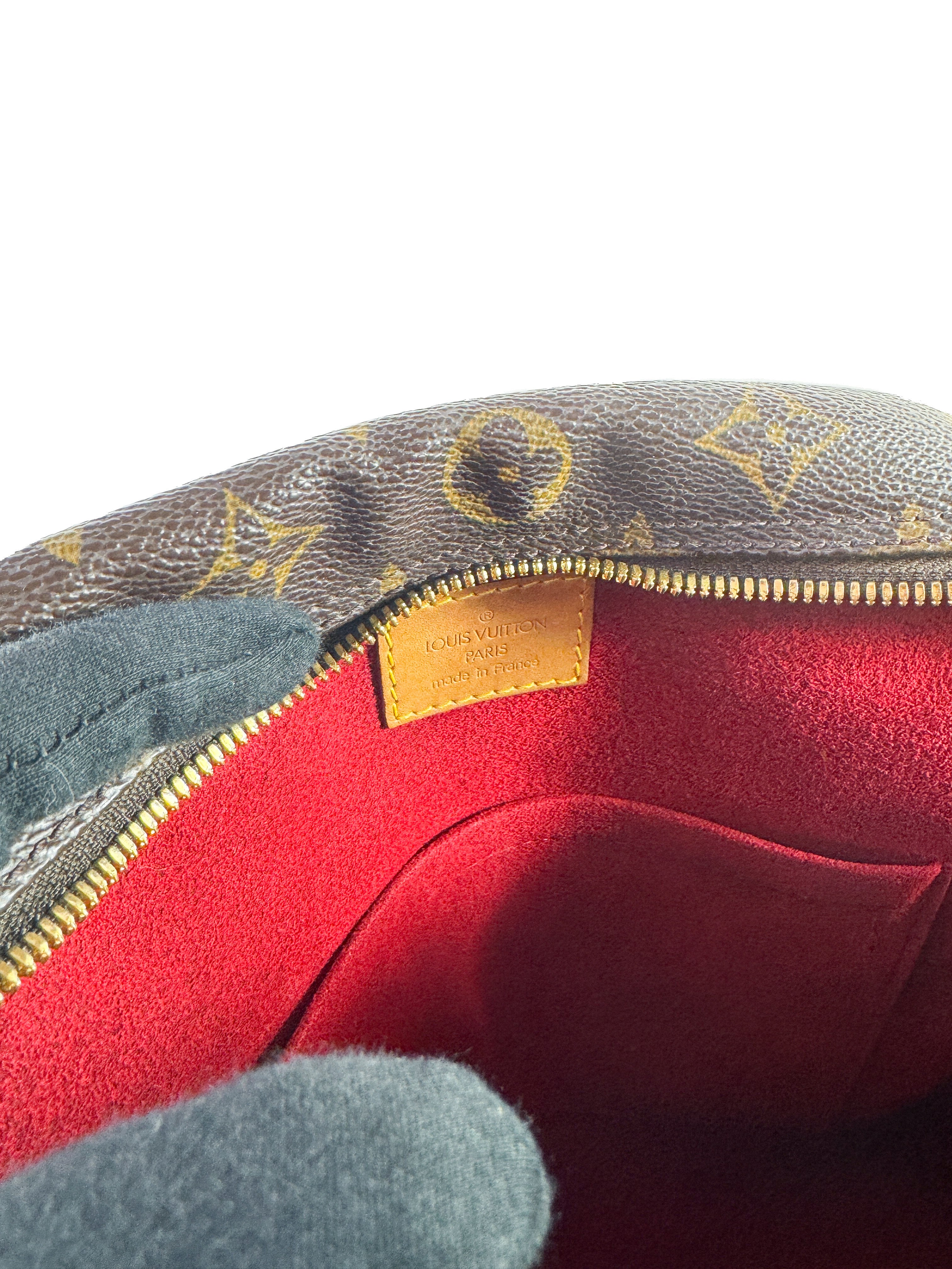 Louis Vuitton monogram vintage Excentri-Cite TH0093
