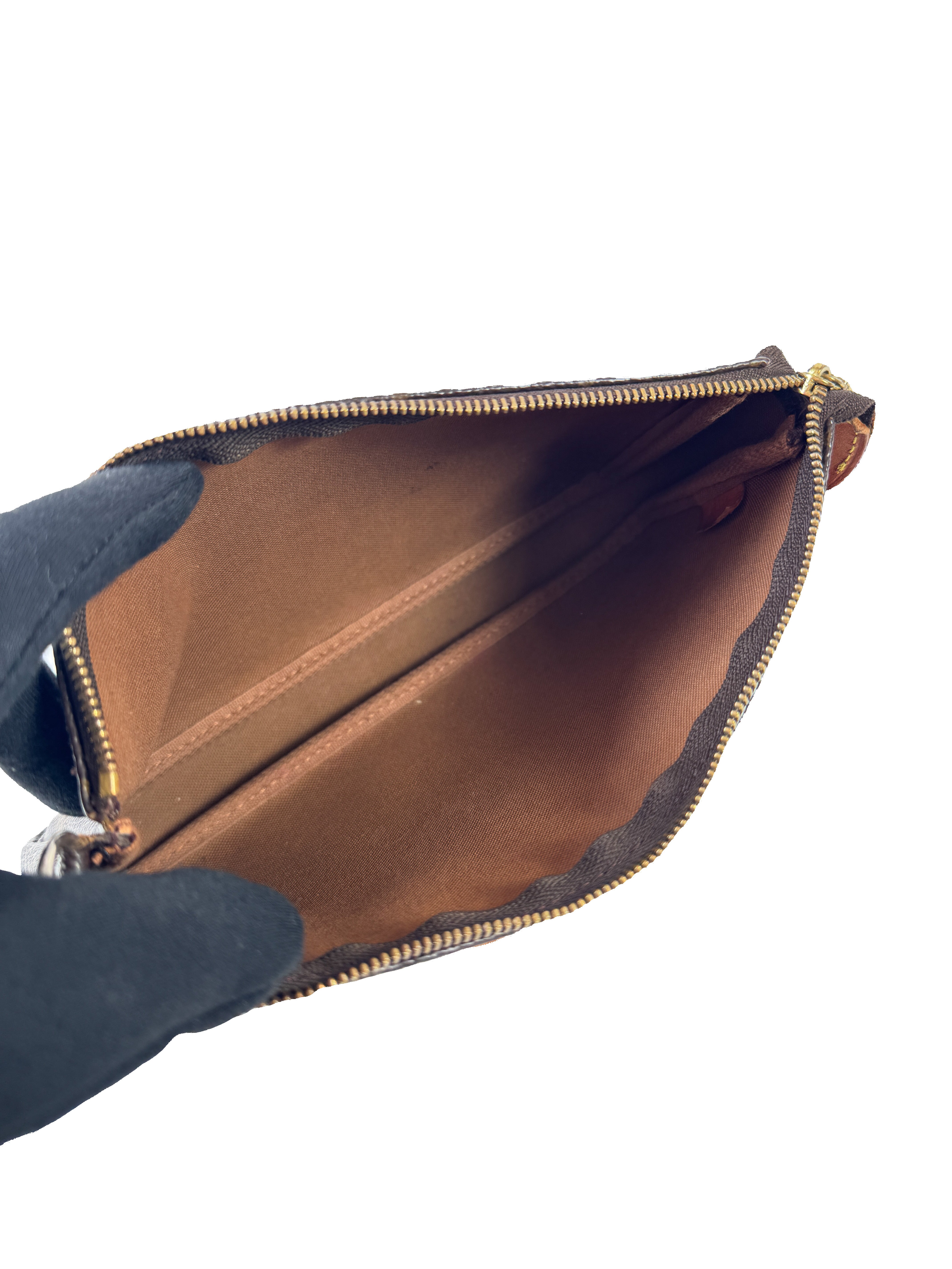 Louis Vuitton monogram pochette w/studded strap AR0969 *as is*