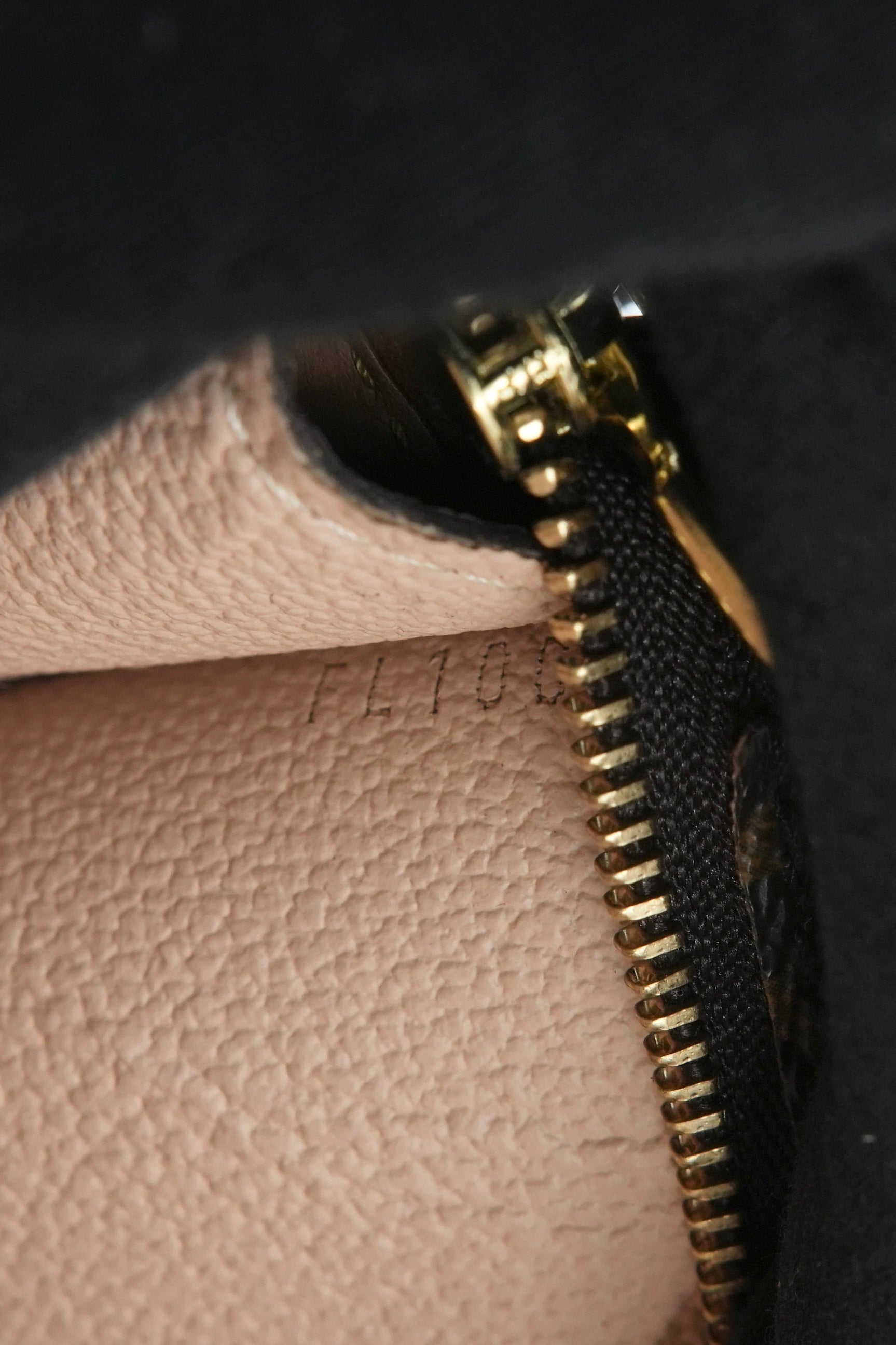 Louis Vuitton brown monogram bucket pouch FL1001