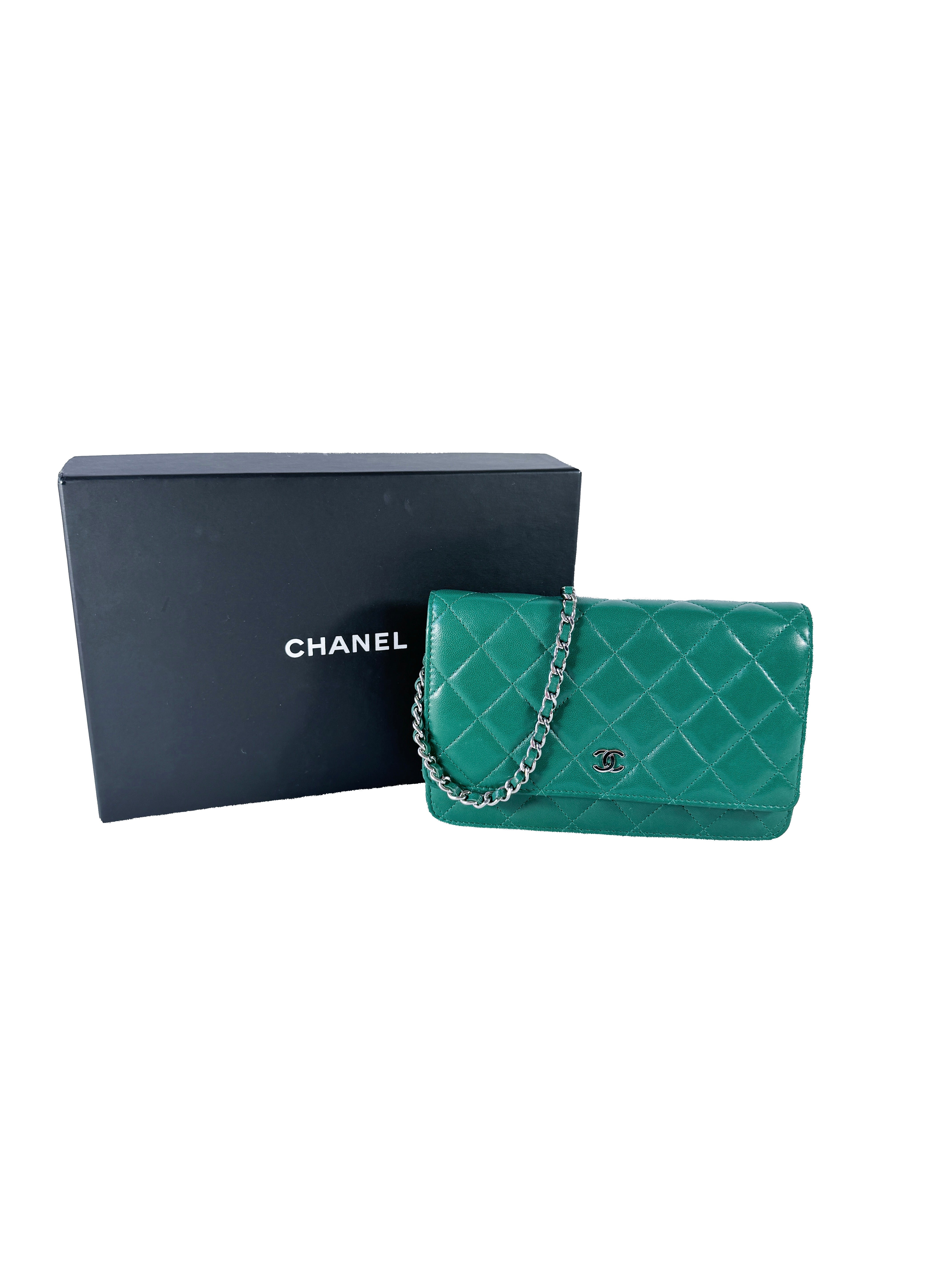 Chanel emerald green leather wallet on chain 25684891