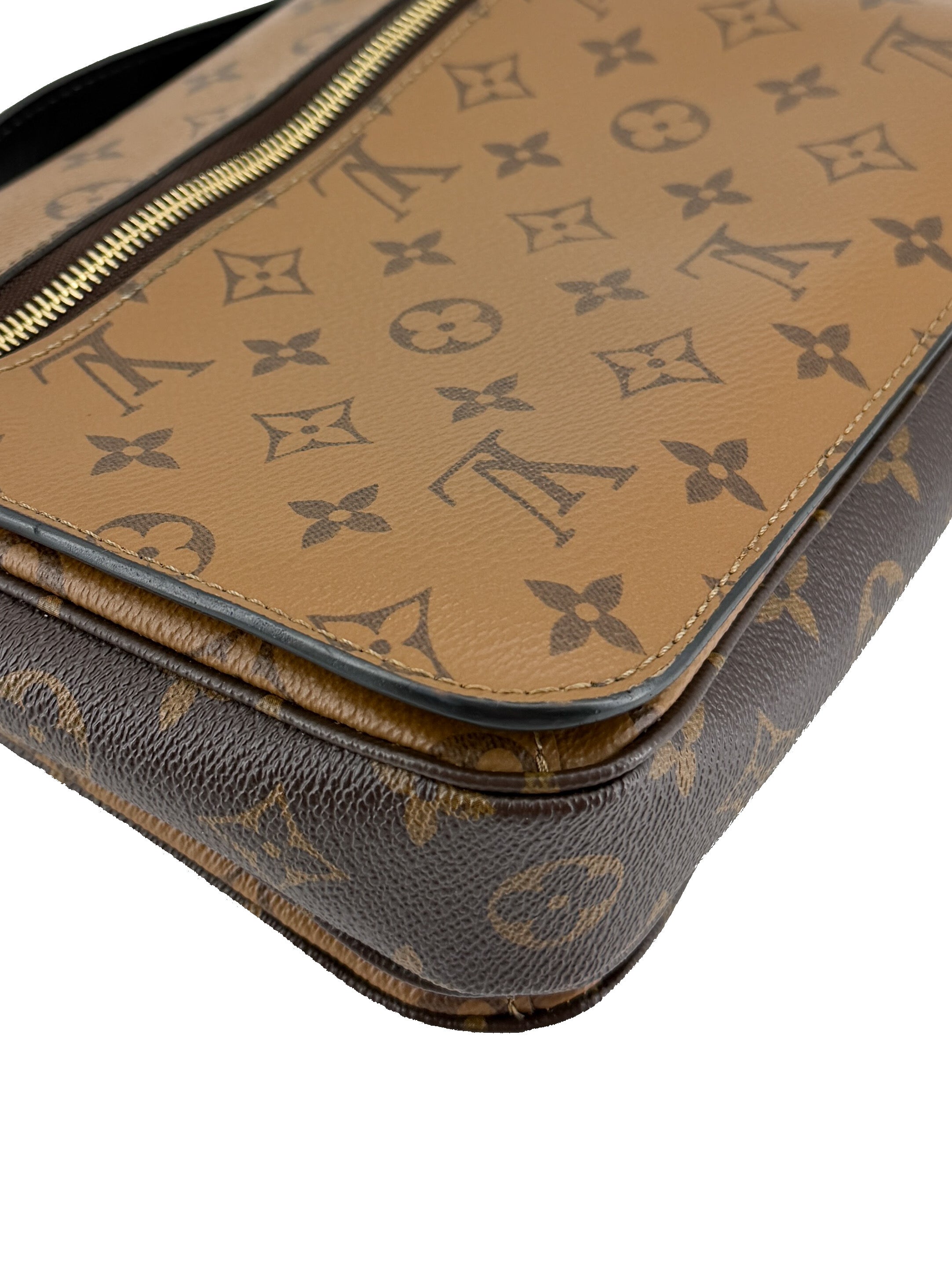 Louis Vuitton reverse monogram Pochette Metis SD0159