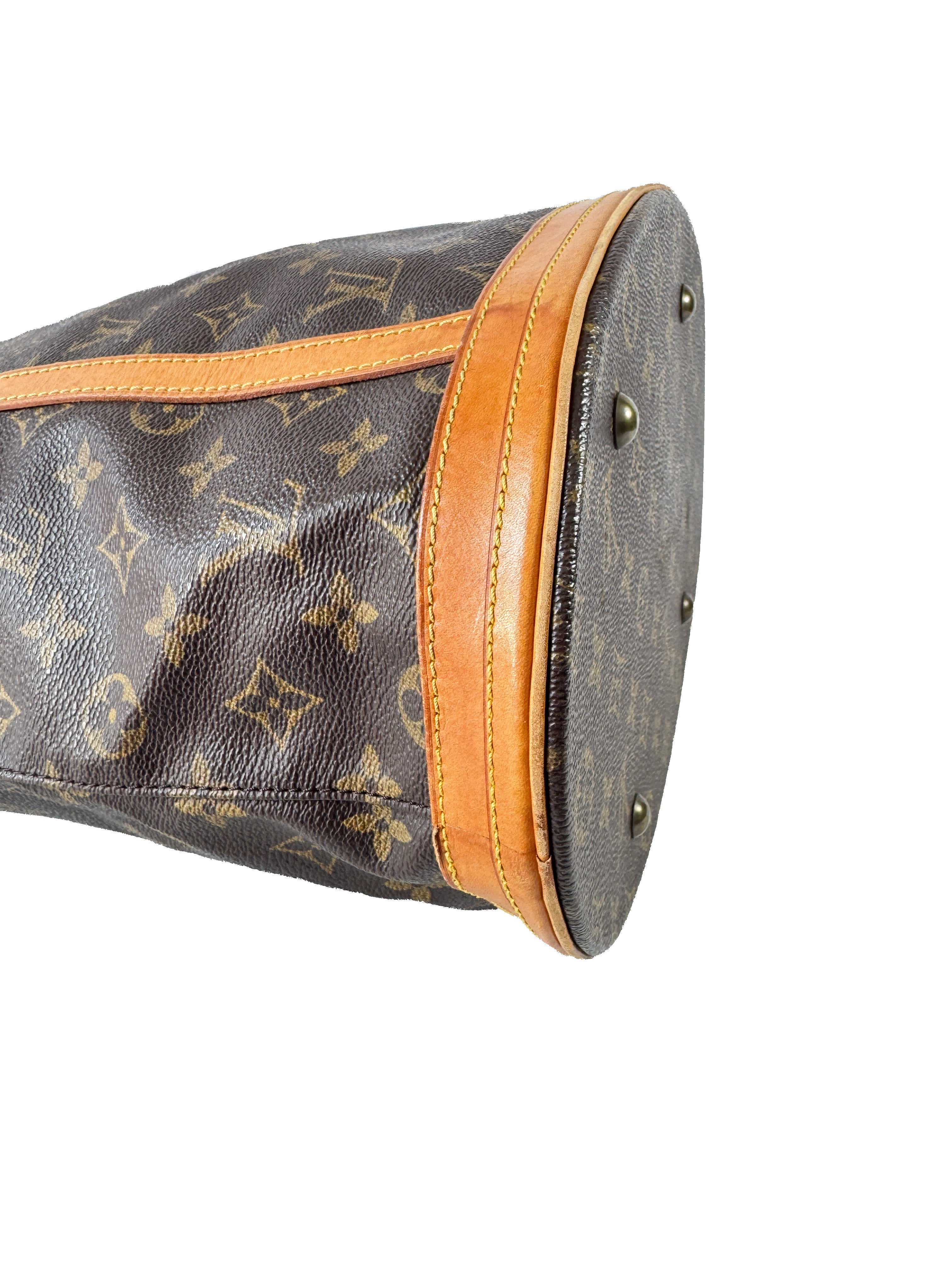 Louis Vuitton monogram bucket GM DK5101