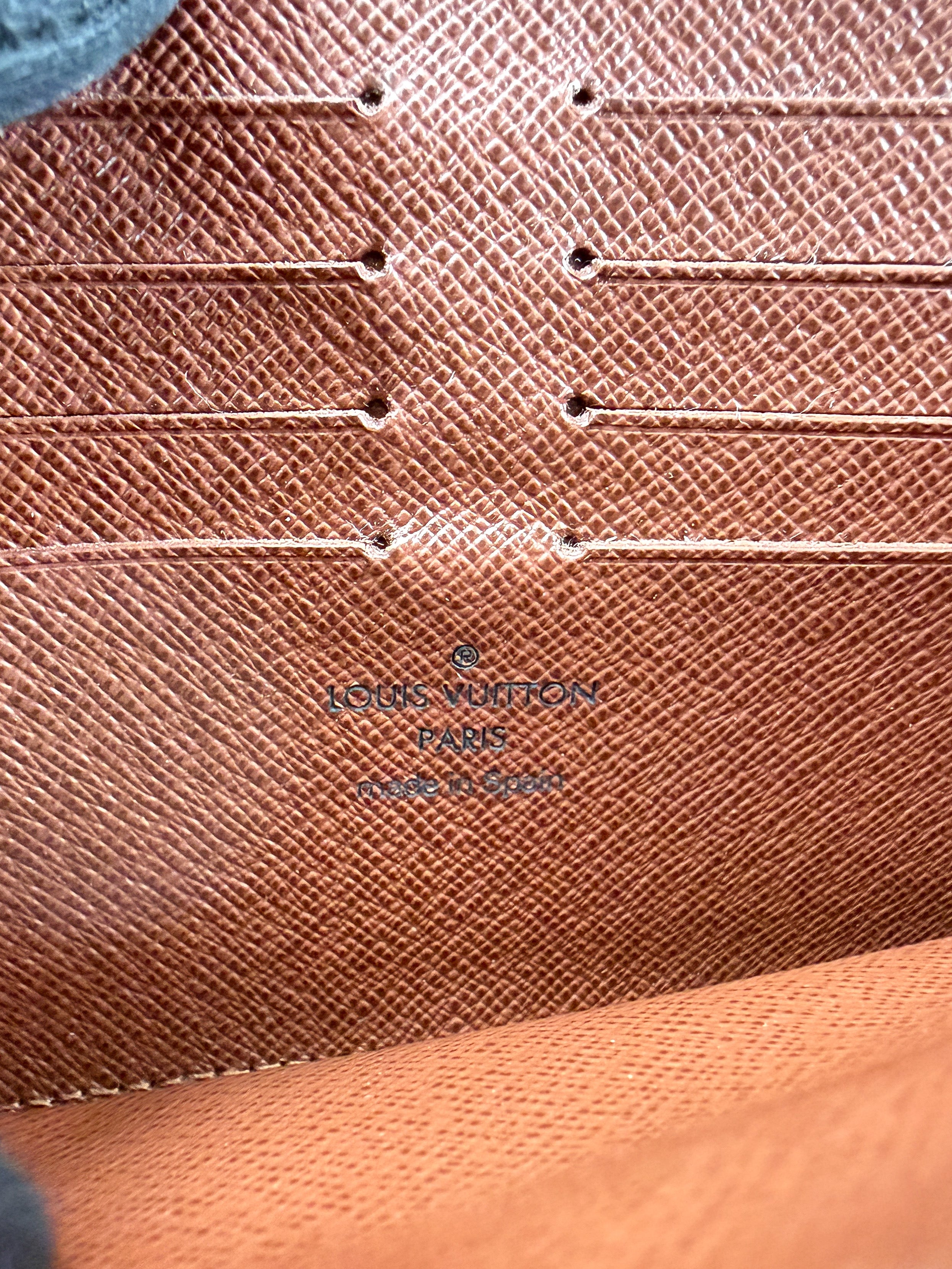 Louis Vuitton monogram Boetie wallet CA4132