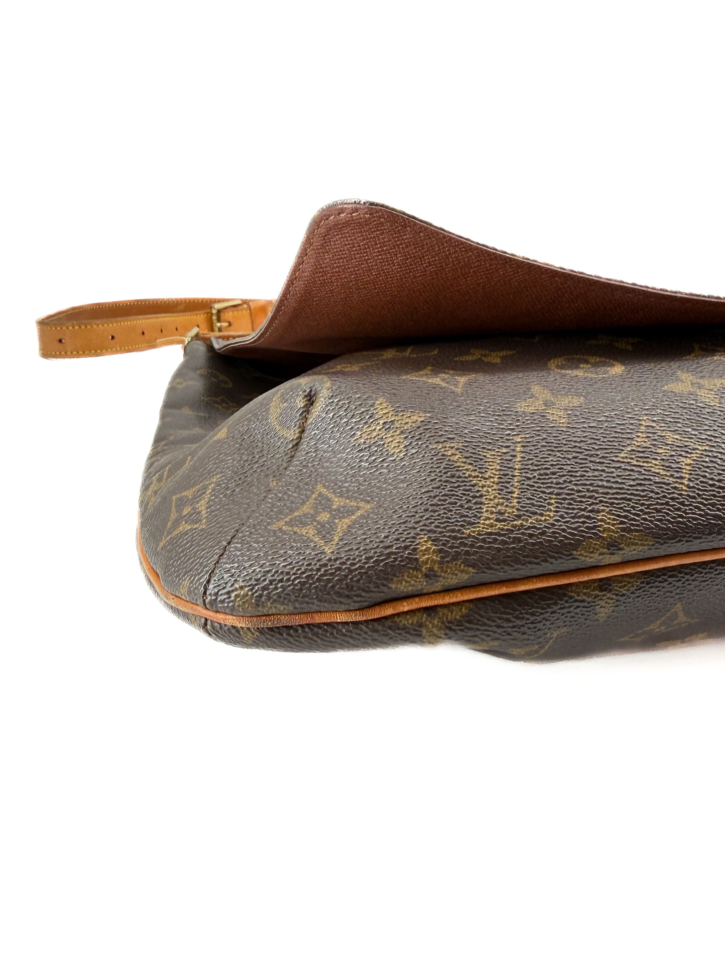 Louis Vuitton monogram Musette Salsa GM shoulder bag AS0011