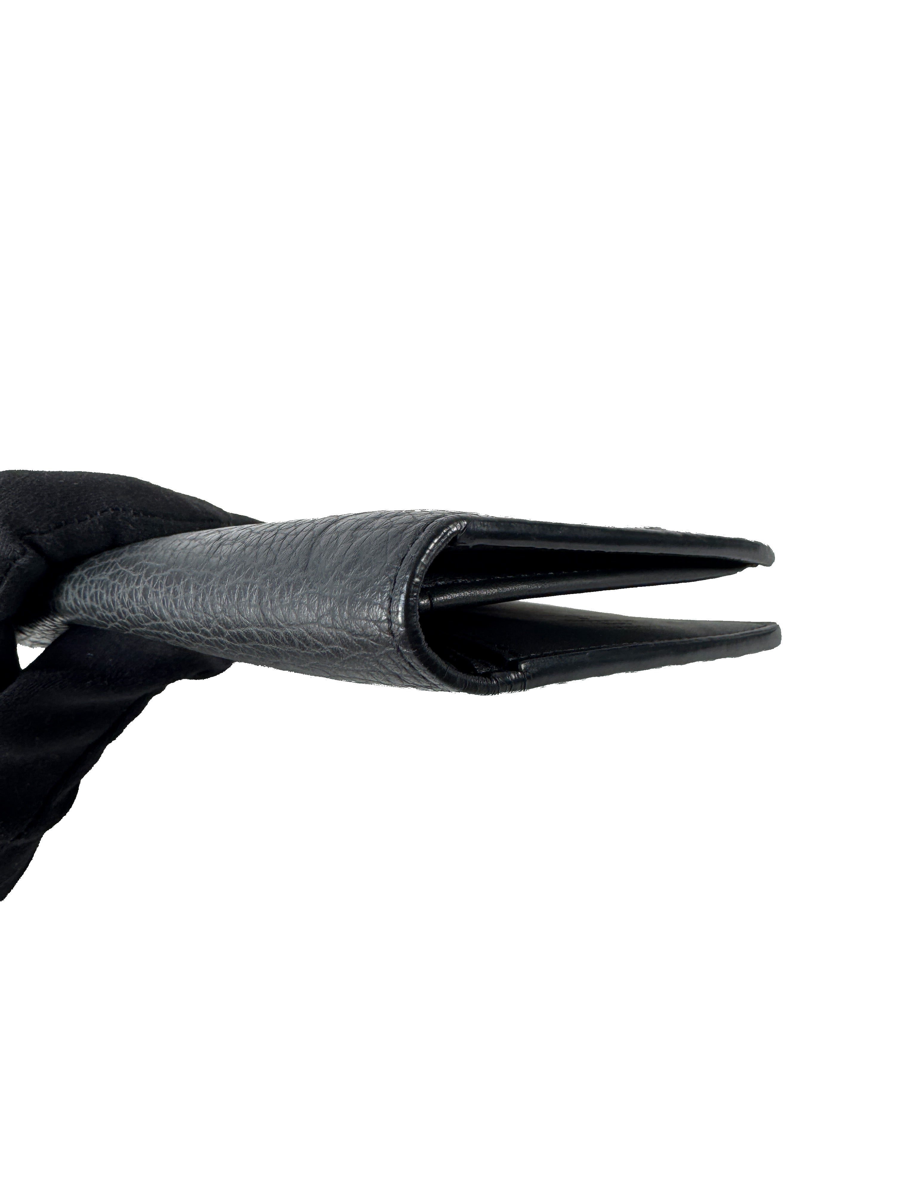 Louis Vuitton black taurillon monogram Portefeuille brazza wallet (NFC)