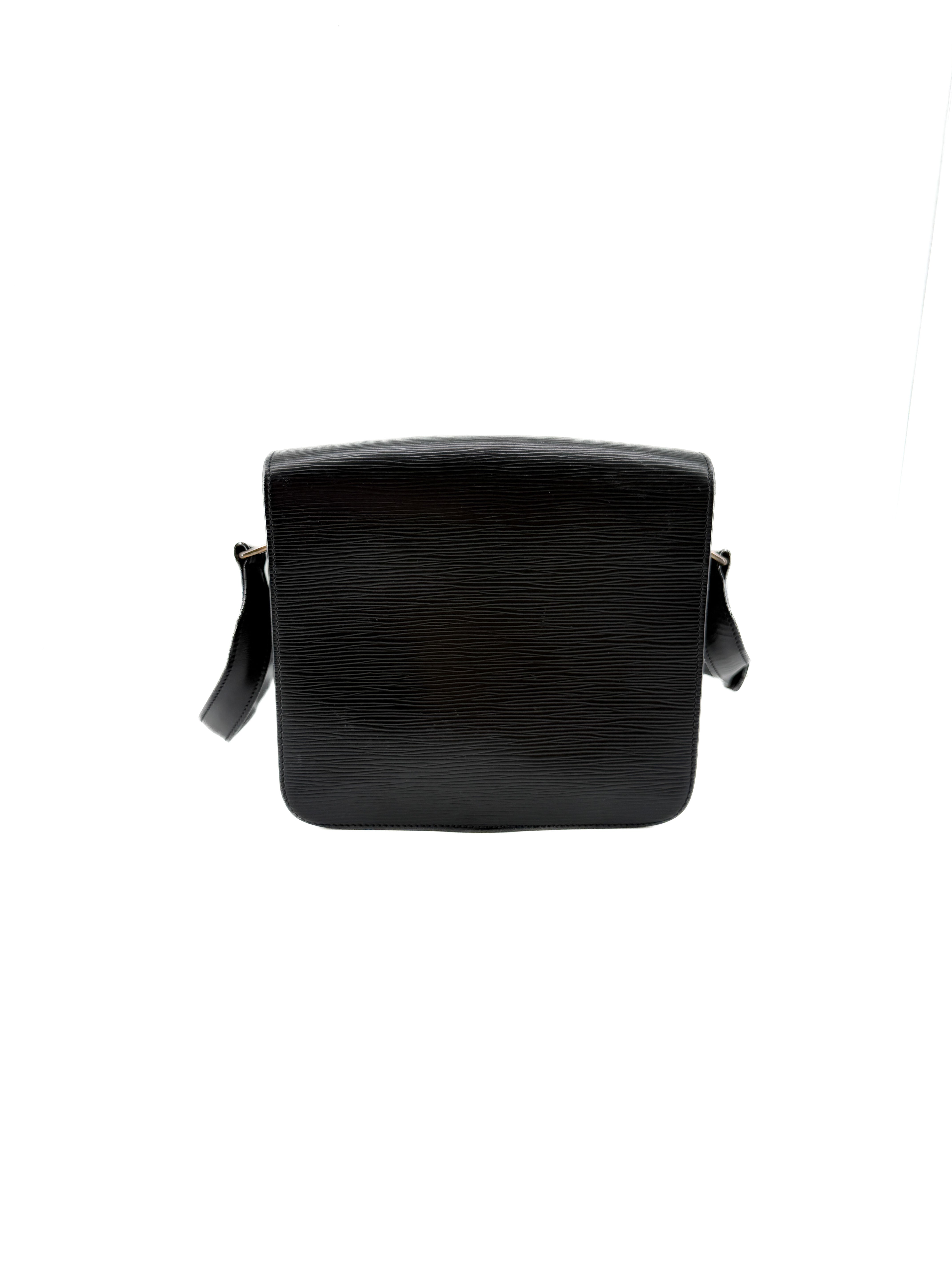 Louis Vuitton black epi Cartouchiere MM MI8901