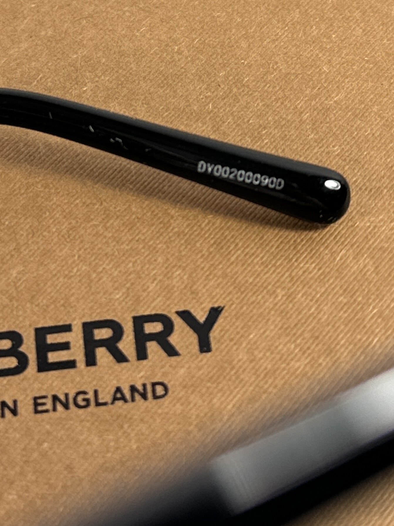 Burberry black plaid Regent sunglasses BE4126 box, case