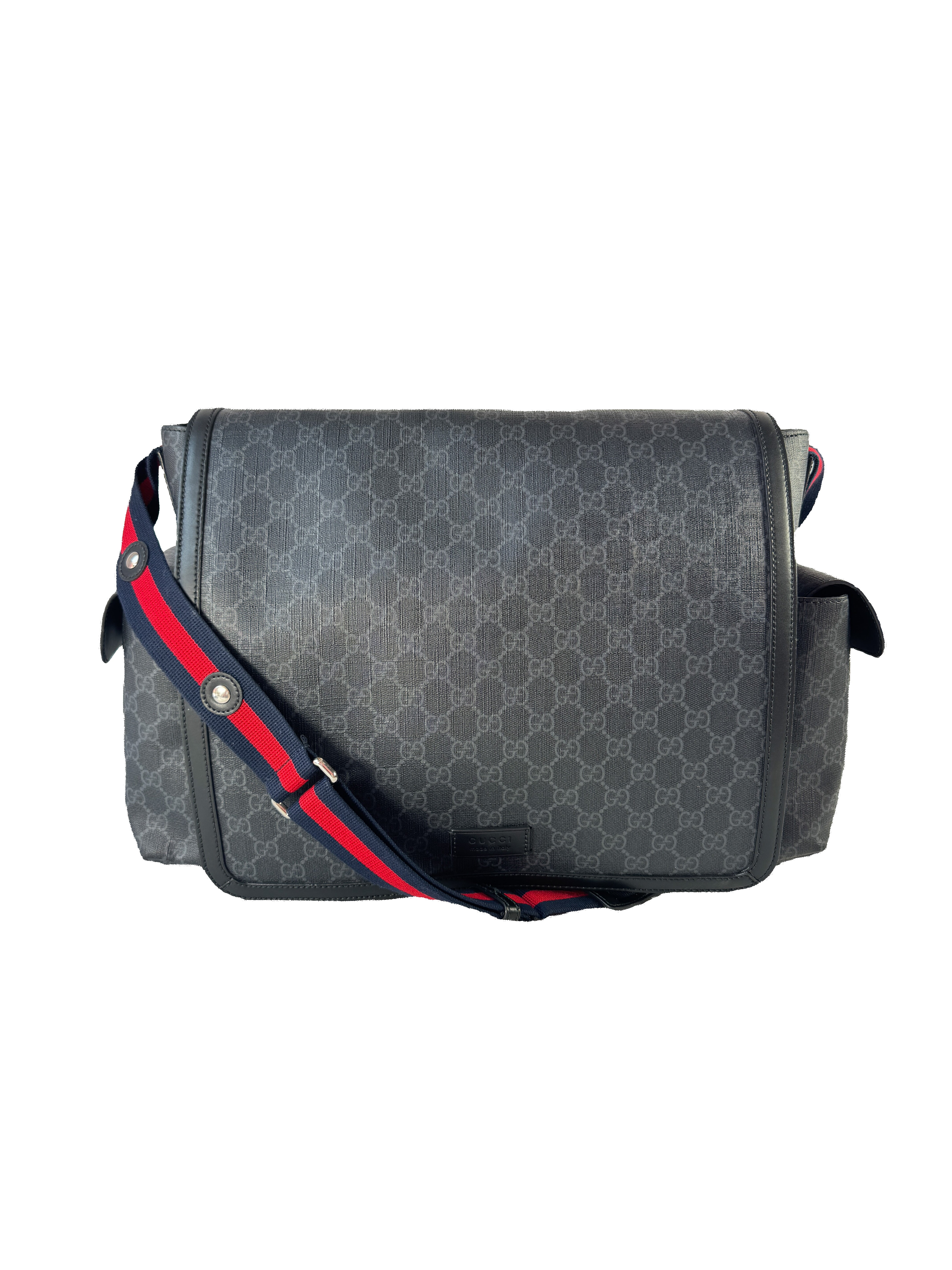 Gucci black GG Supreme changing bag 495909 525040