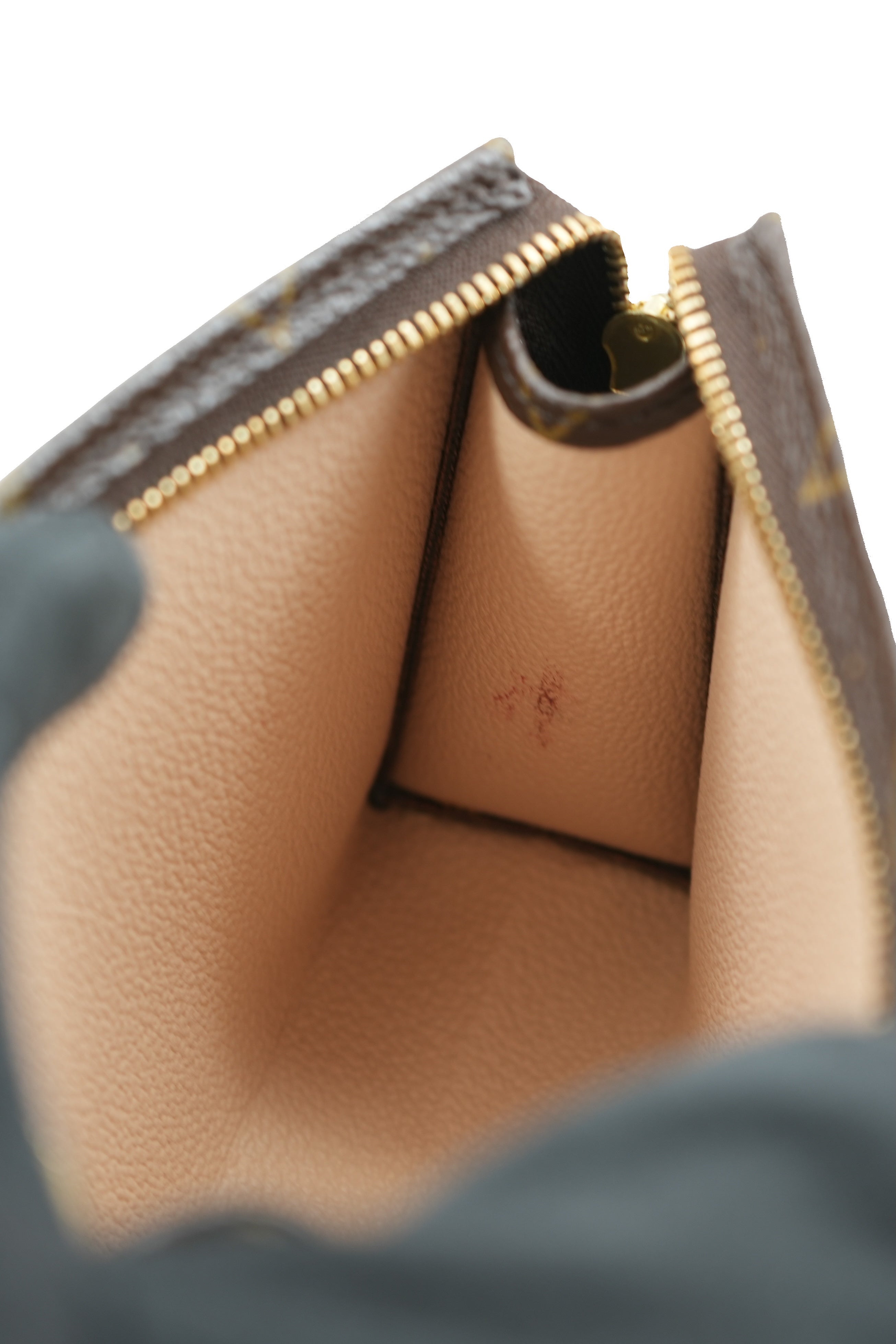 Louis Vuitton monogram Toiletry 15 DU0034