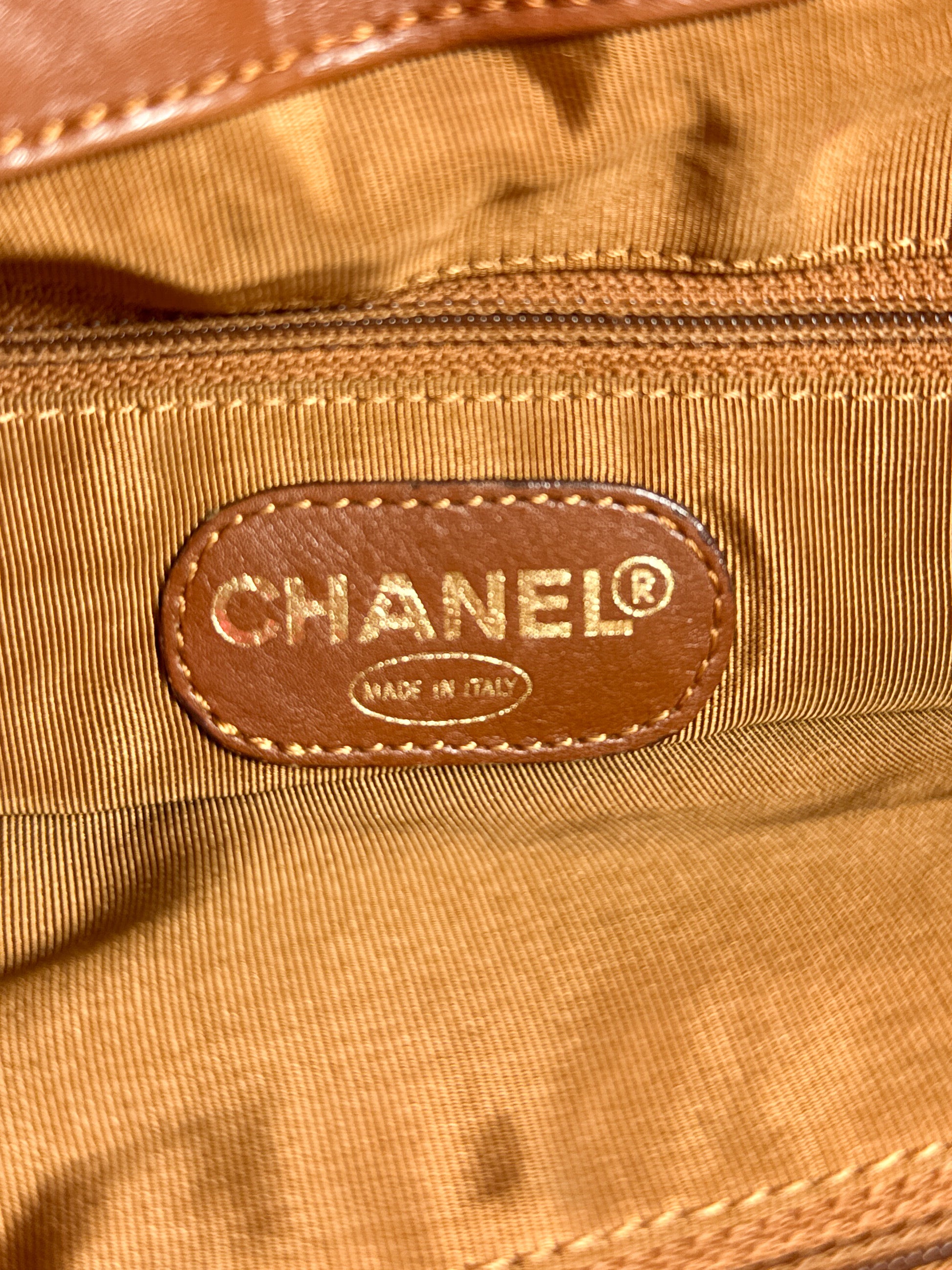 Chanel 1997-1999 camel brown leather double C resin handle bag 5334893