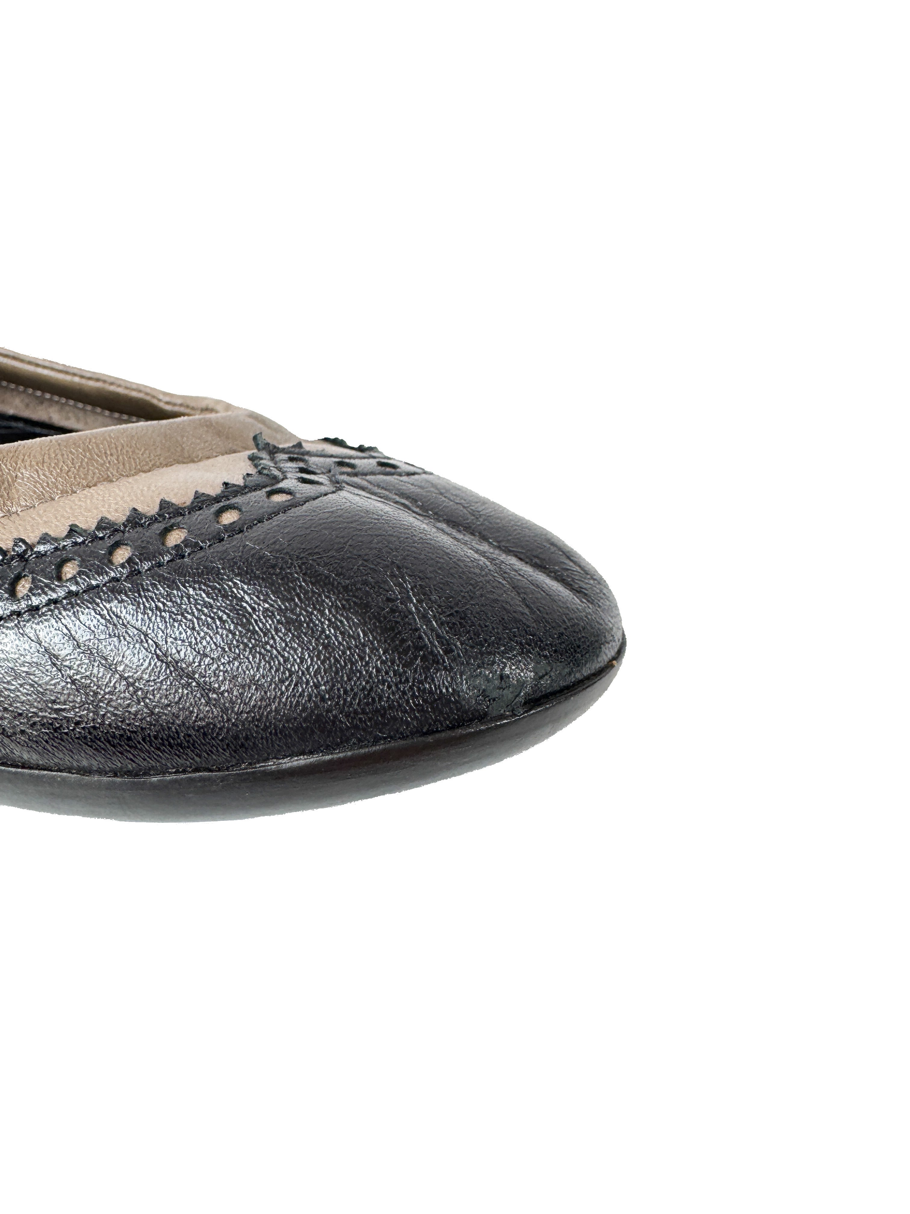 Hermès black and etoupe vintage leather ballet flats size 37