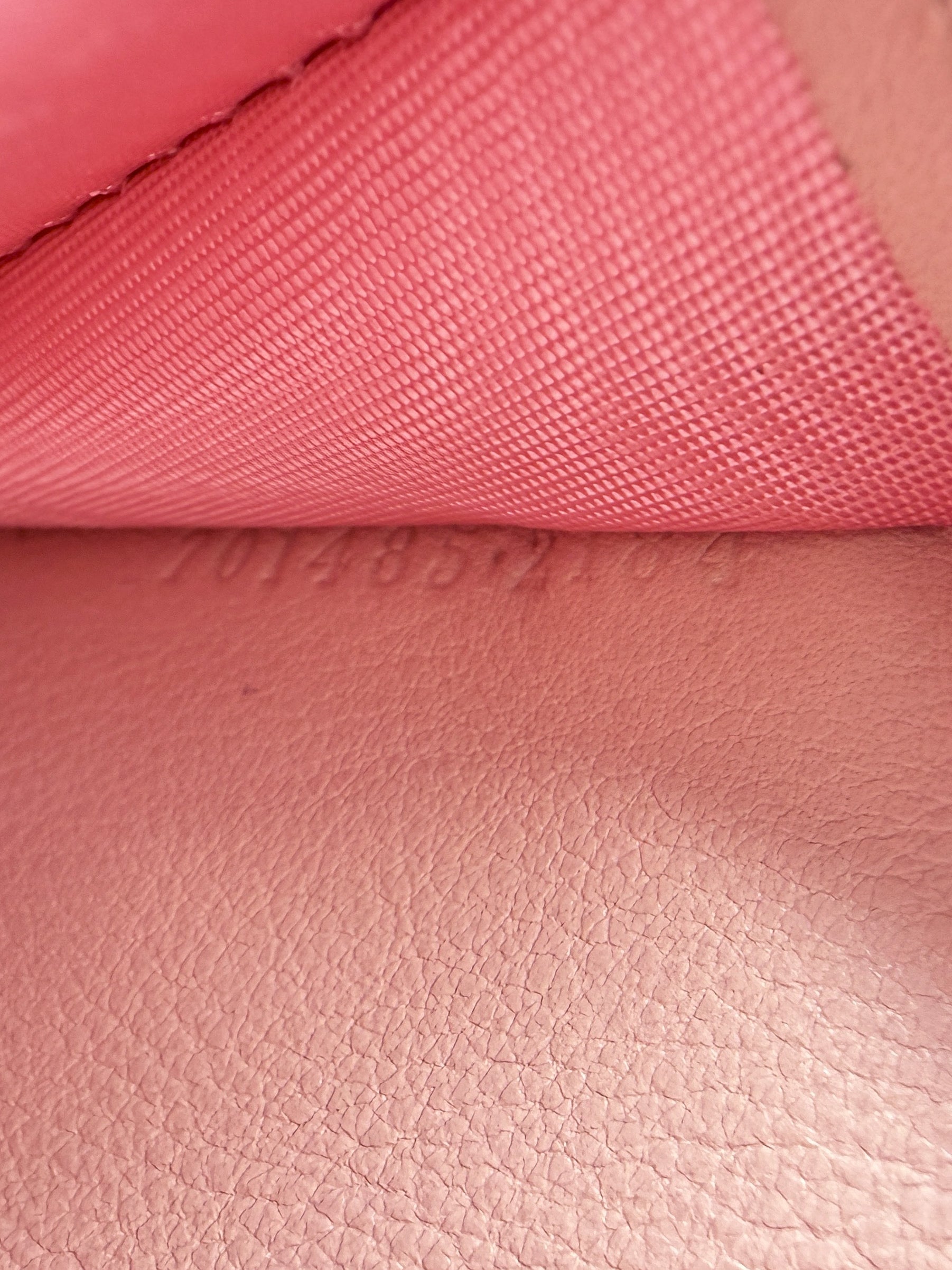 Gucci brown GG pink striped key holder wallet 701485-4184