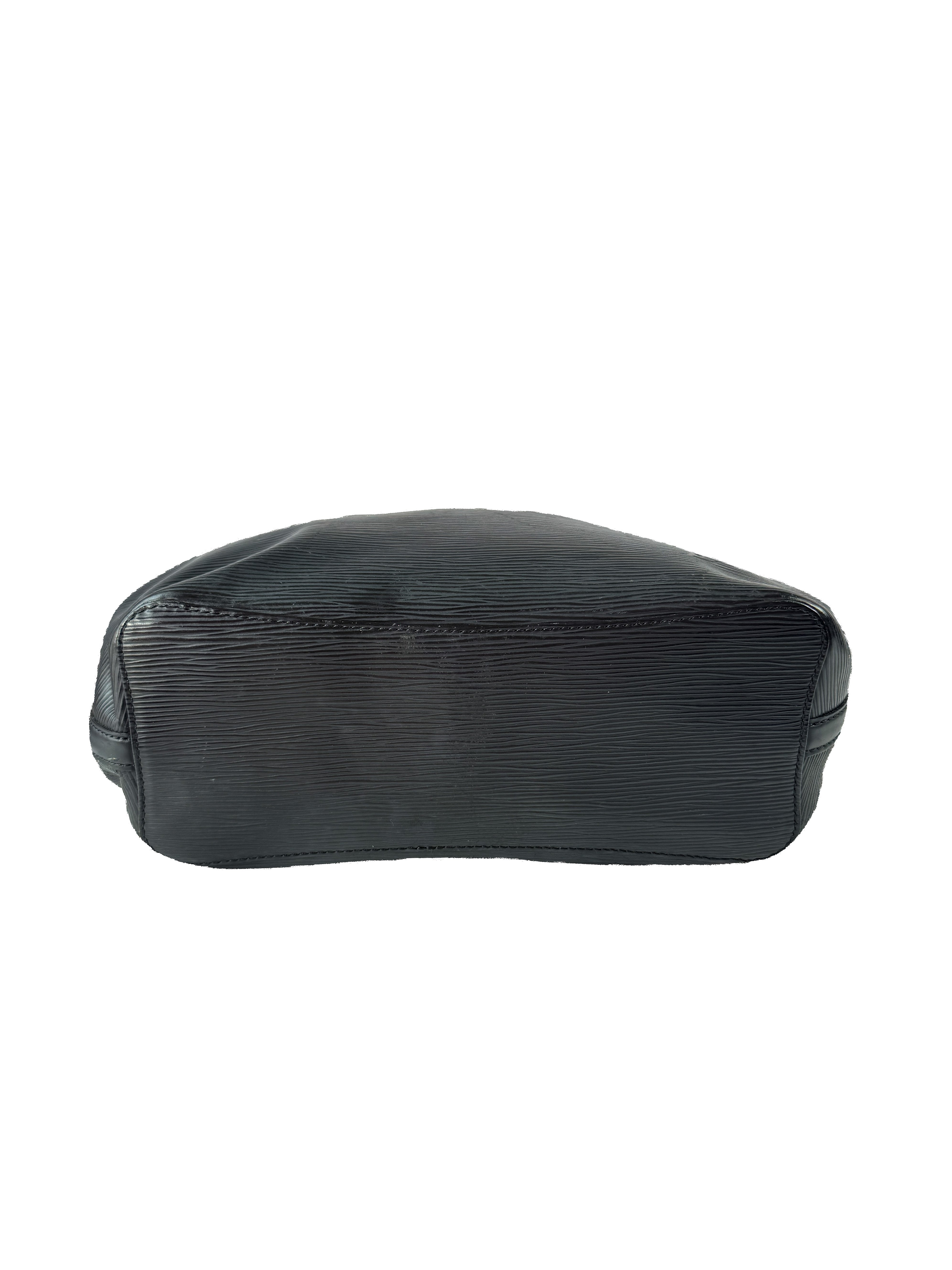 Louis Vuitton black Epi Mandala MM FL0065