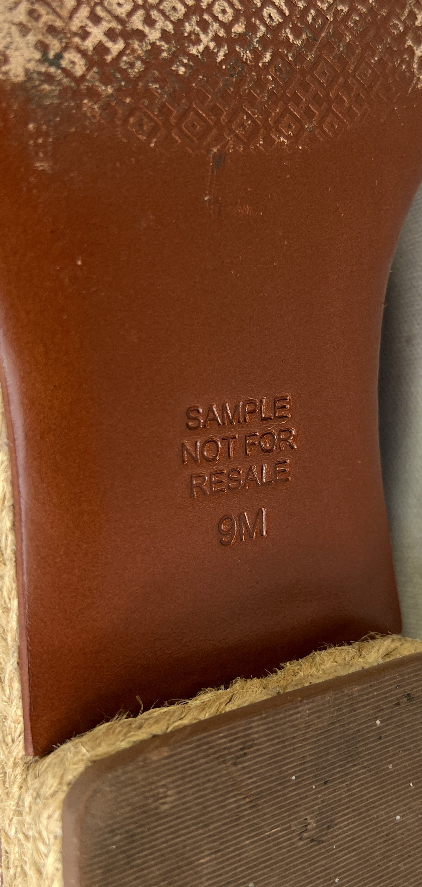 Tory Burch navy and cream sample shoes size 9